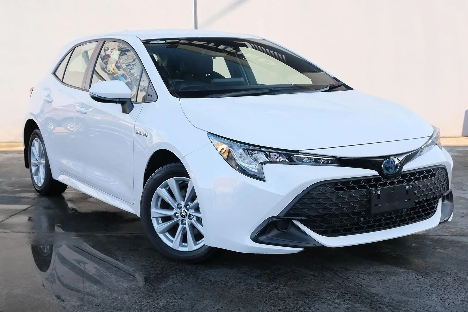 2024 Toyota Corolla Gallery Image 1