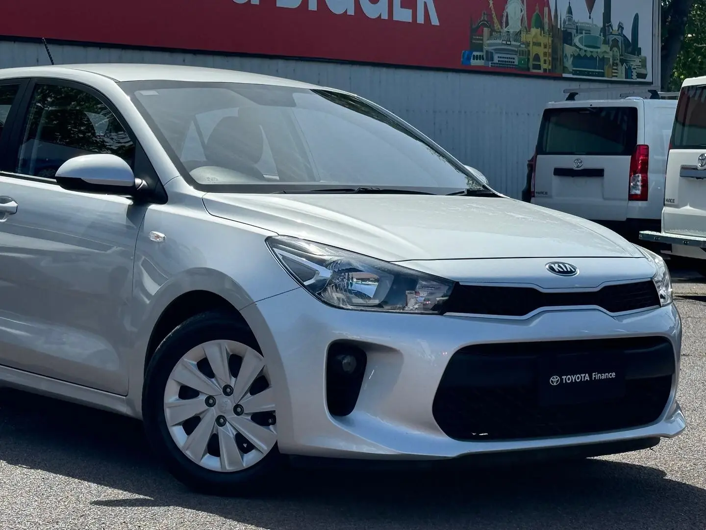 2018 Kia Rio Image 2