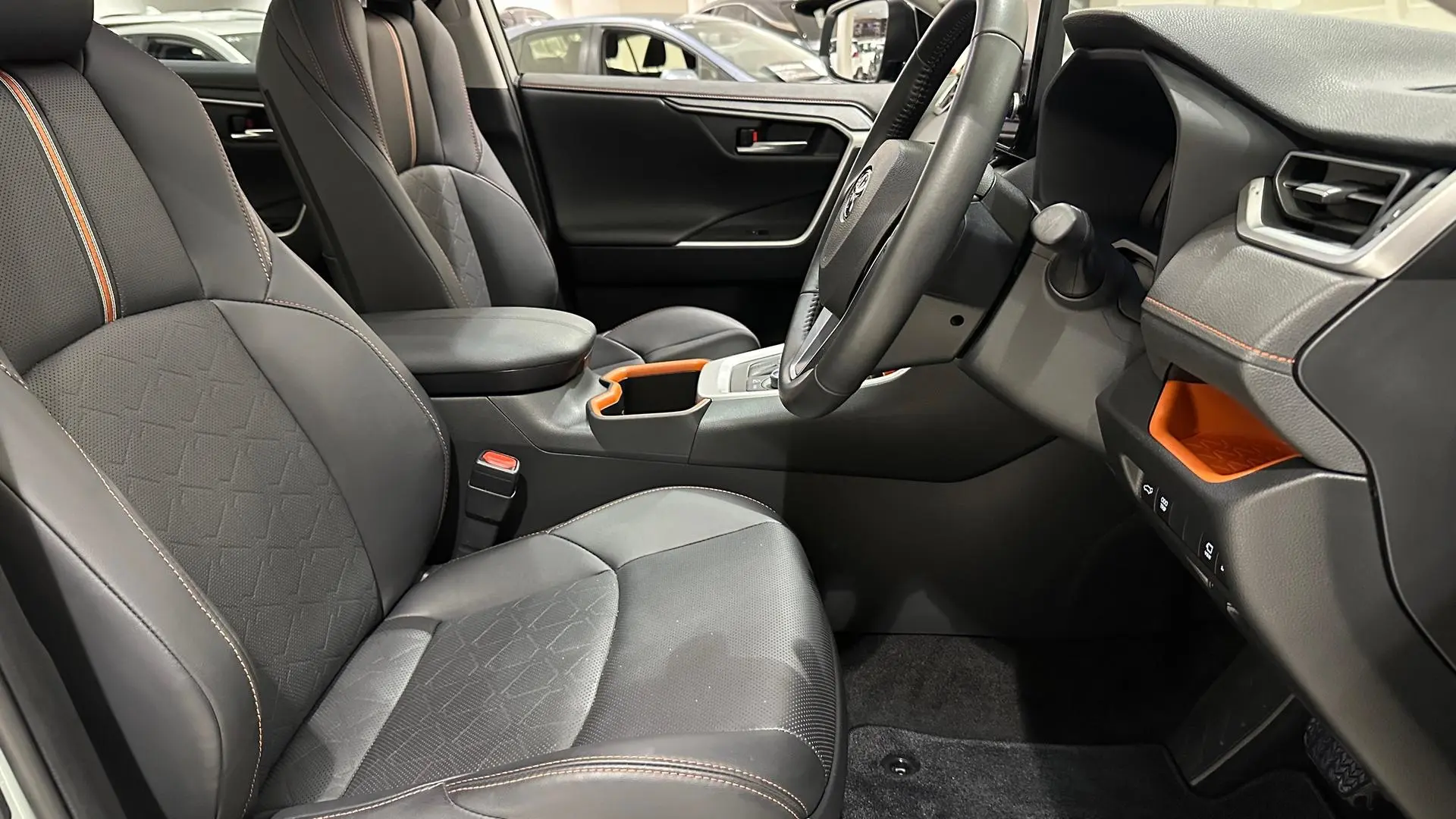 2024 Toyota RAV4 Gallery Image 11