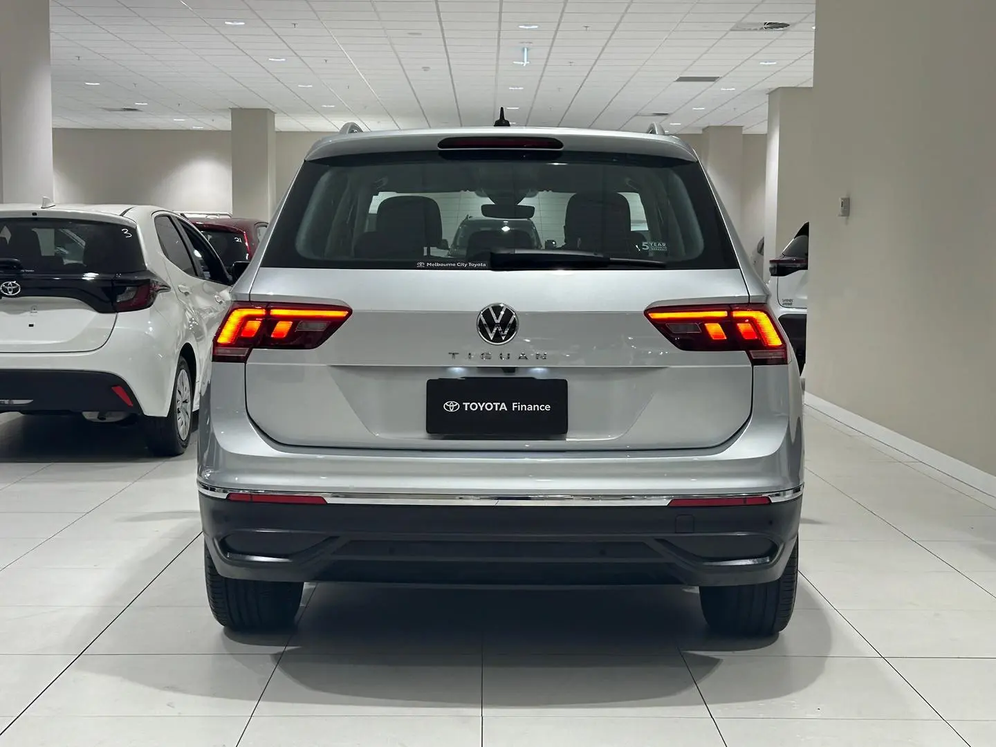 2023 Volkswagen Tiguan Gallery Image 9