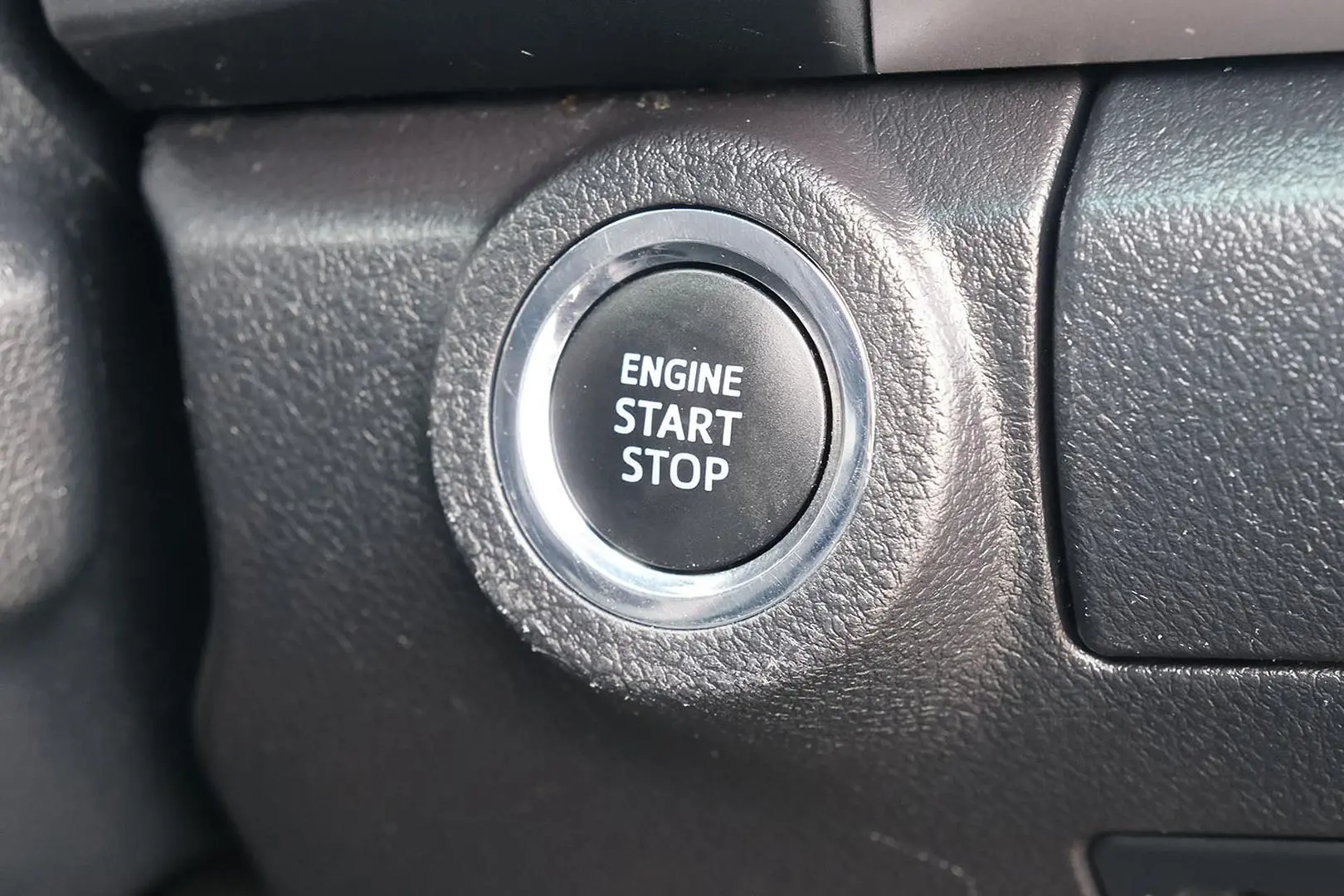2020 Toyota Hilux Gallery Image 14