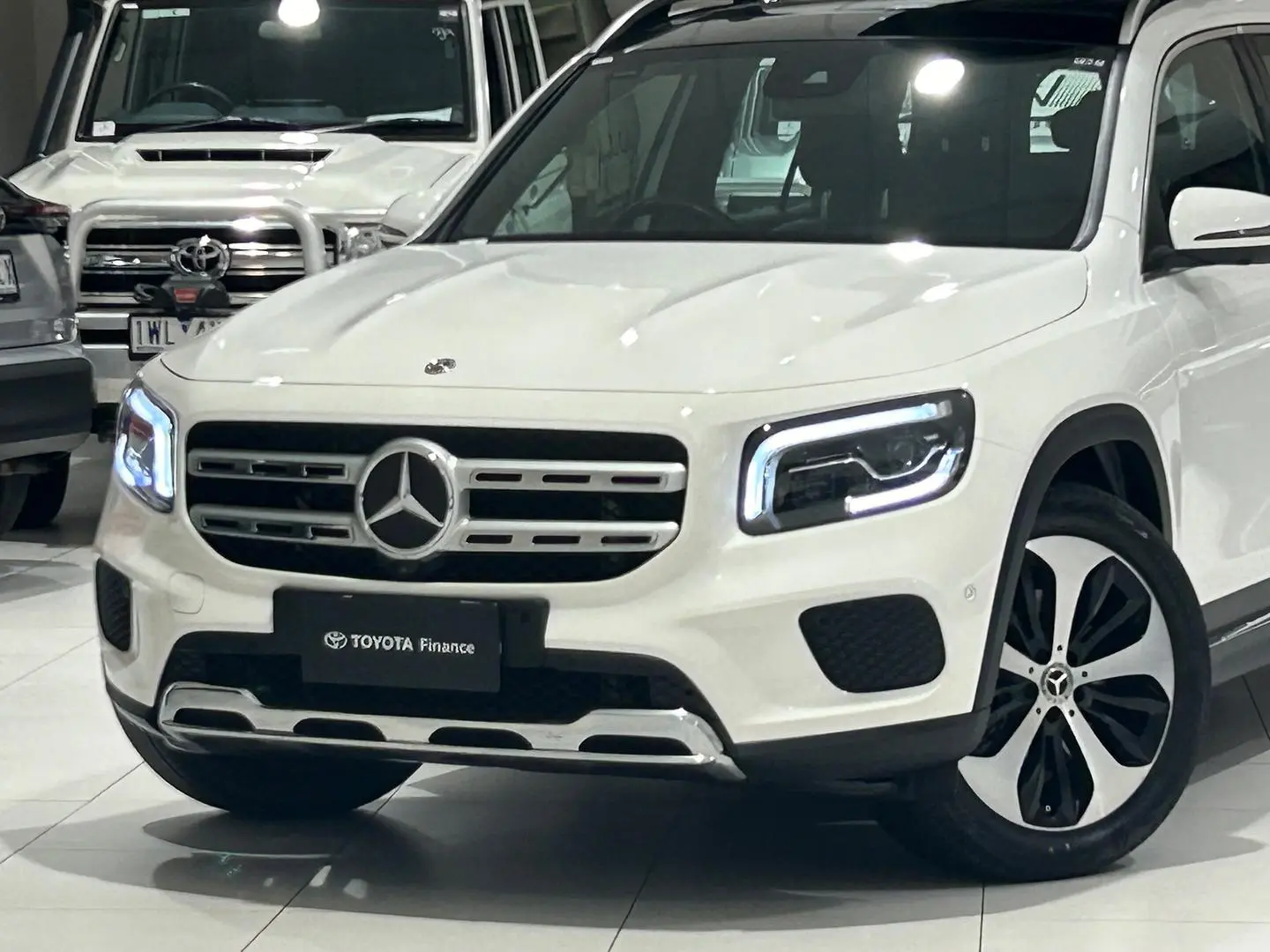 2020 Mercedes-Benz Glb-Class Gallery Image 6