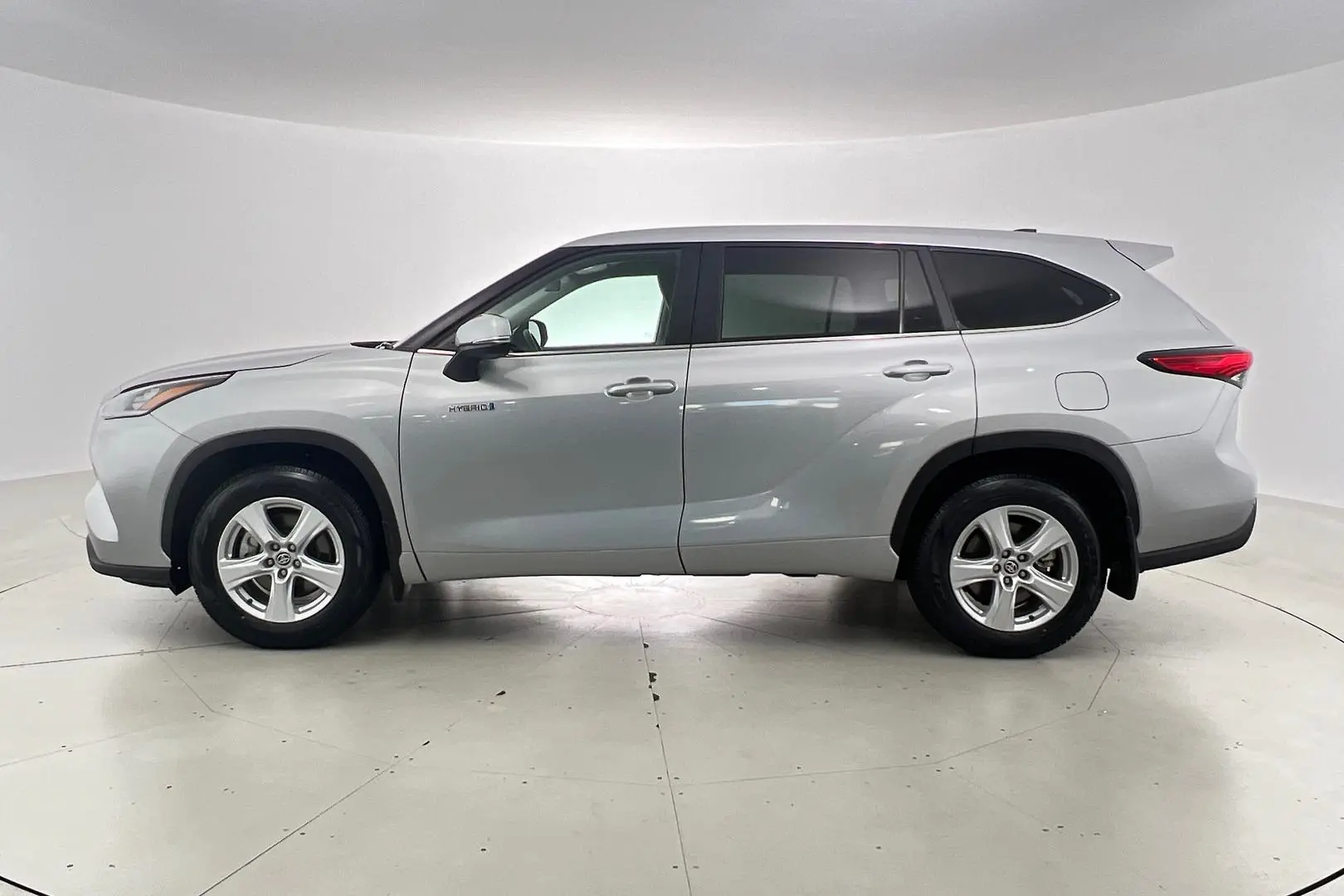 2023 Toyota Kluger Gallery Image 7