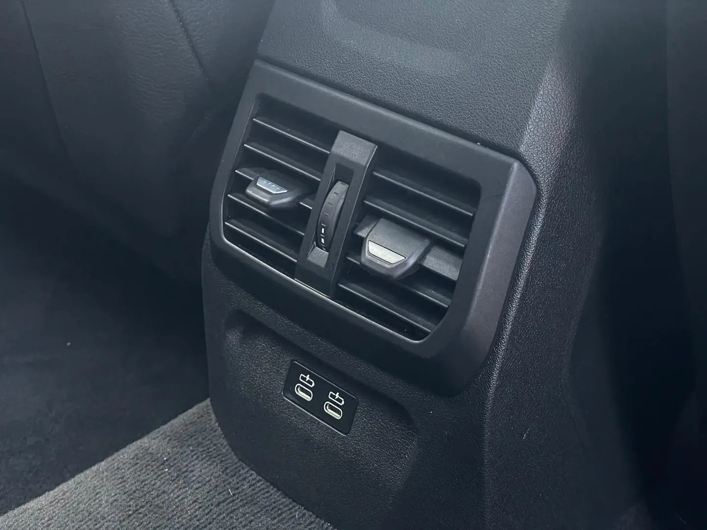 2021 BMW 1 Series Gallery Image 12