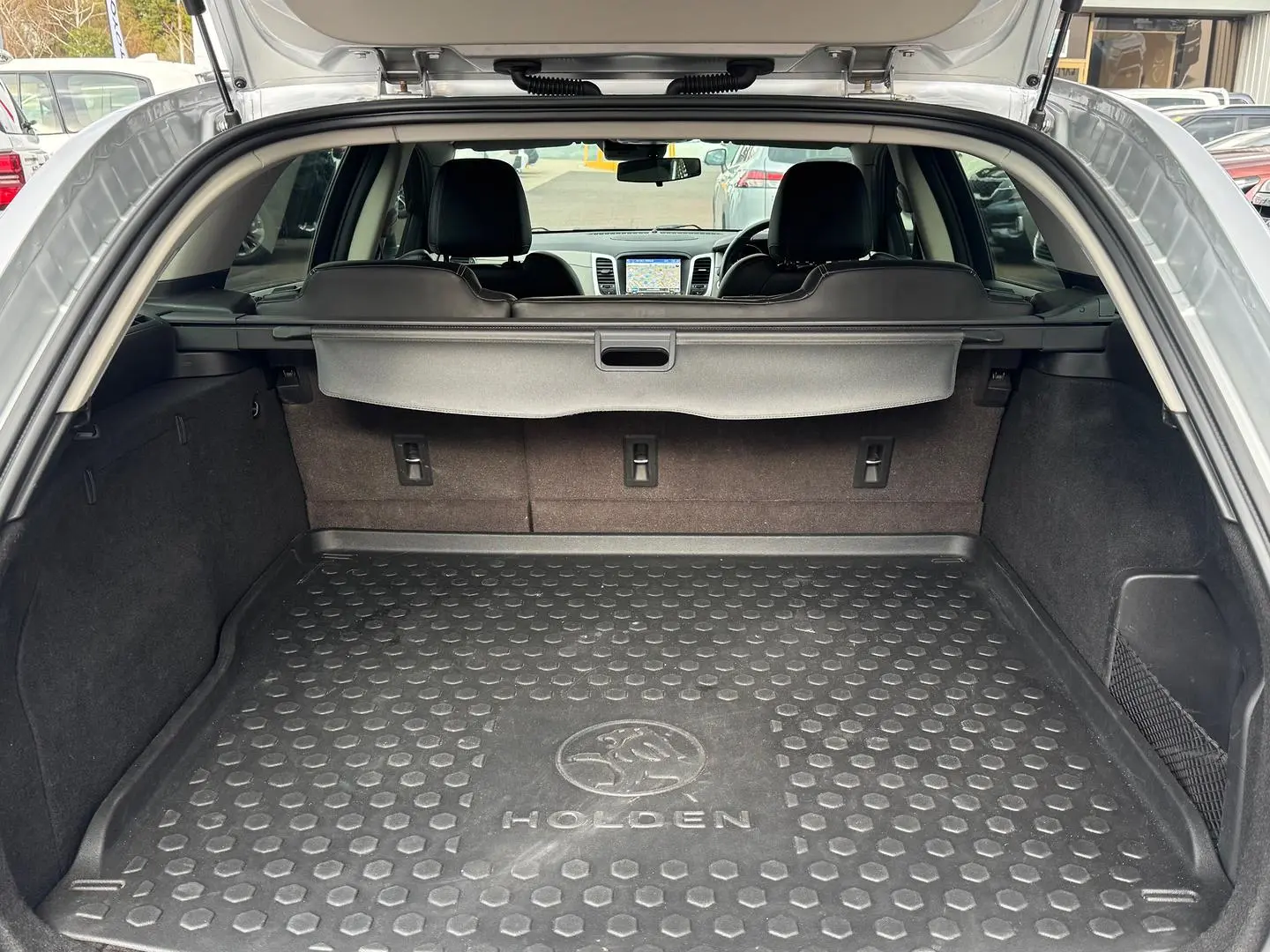 2016 Holden Calais Gallery Image 28
