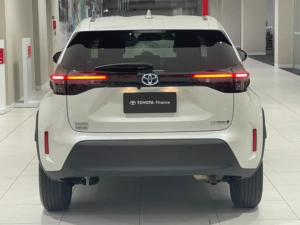 2024 Toyota Yaris Cross Gallery Image 6