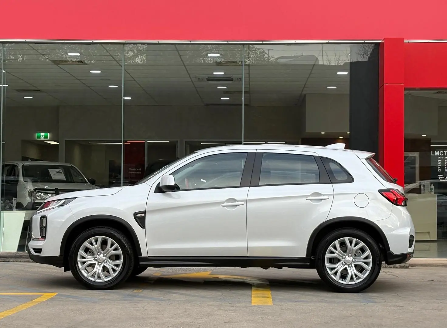 2022 Mitsubishi ASX Gallery Image 5