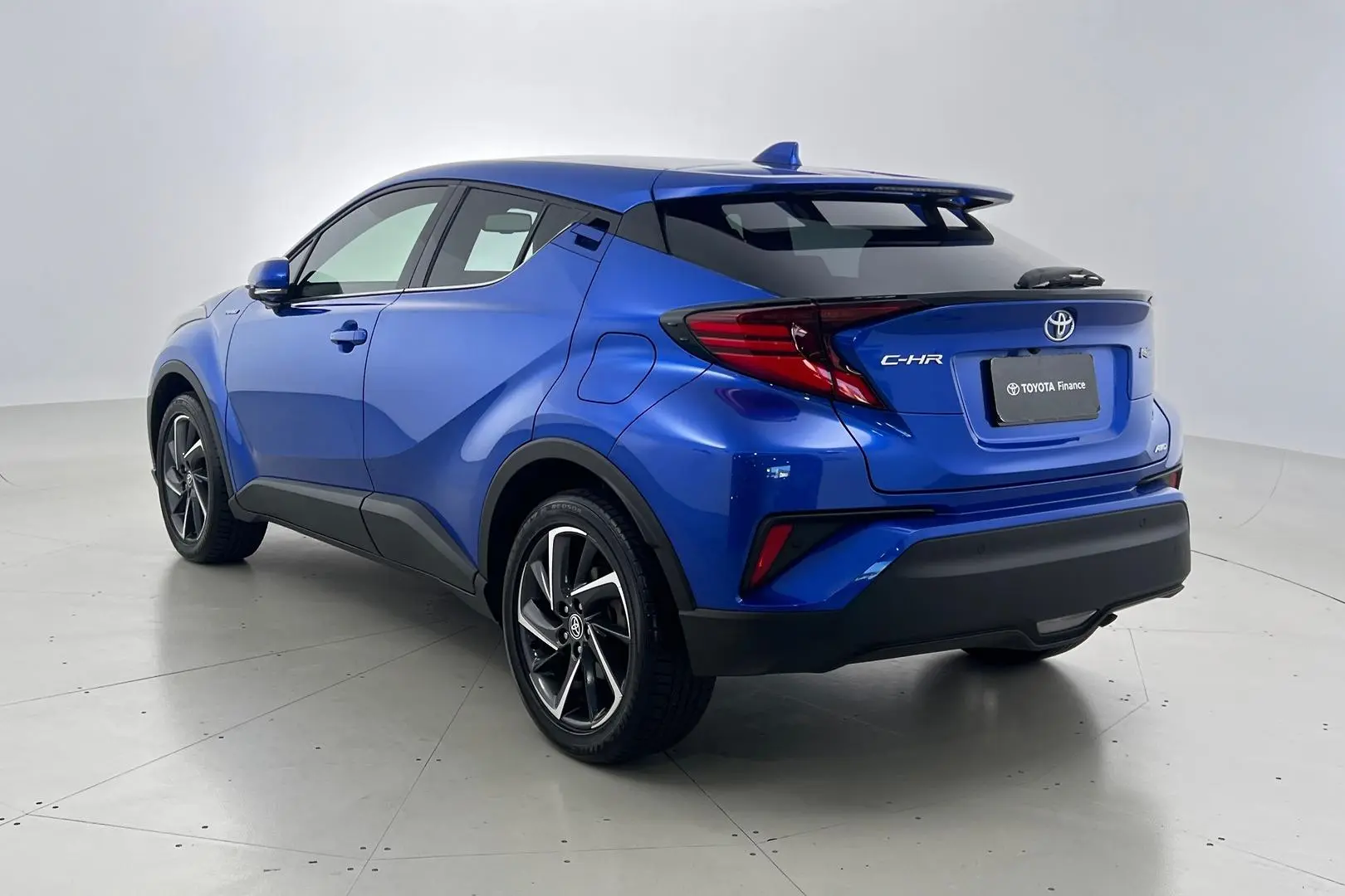 2021 Toyota C-HR Gallery Image 7