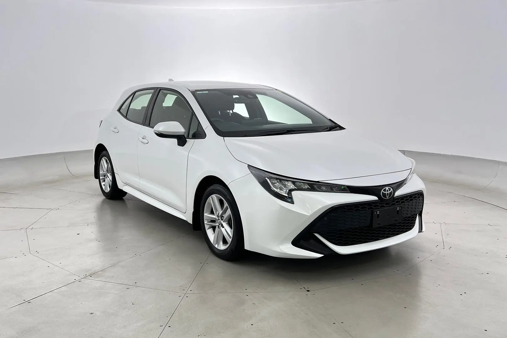 2021 Toyota Corolla Gallery Image 1