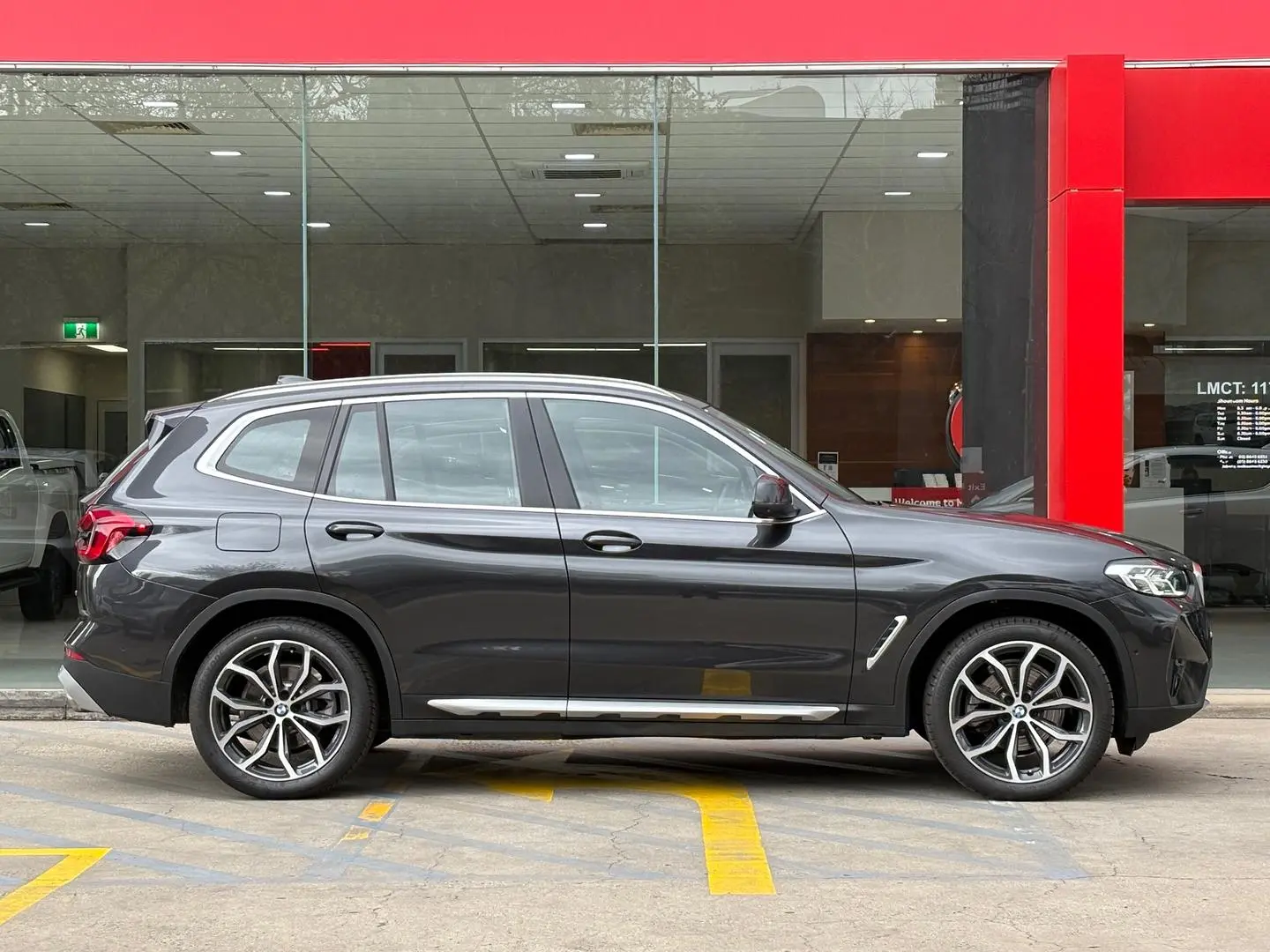 2022 BMW X3 Gallery Image 3