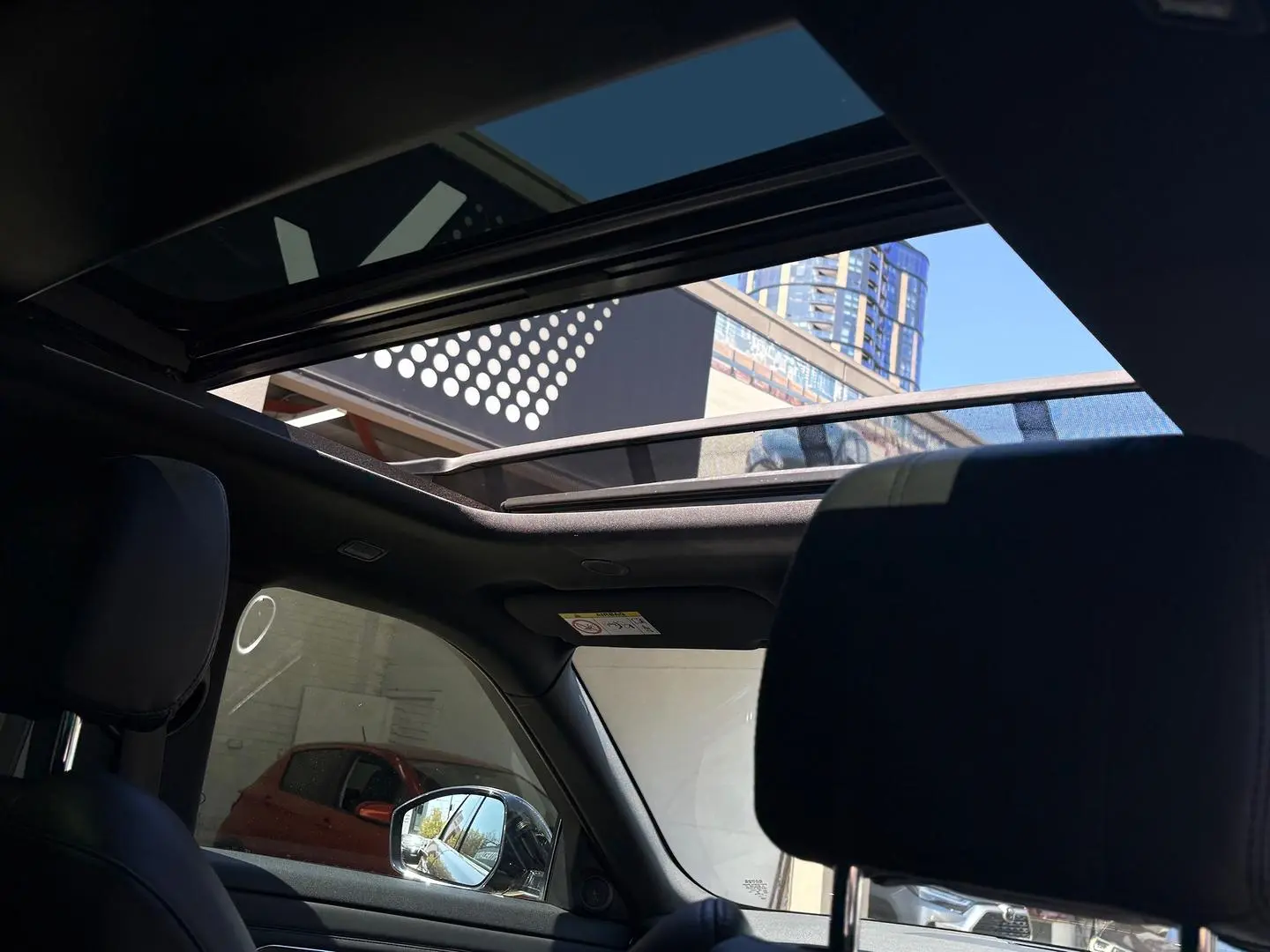 2021 Land Rover Range Rover Evoque Gallery Image 2