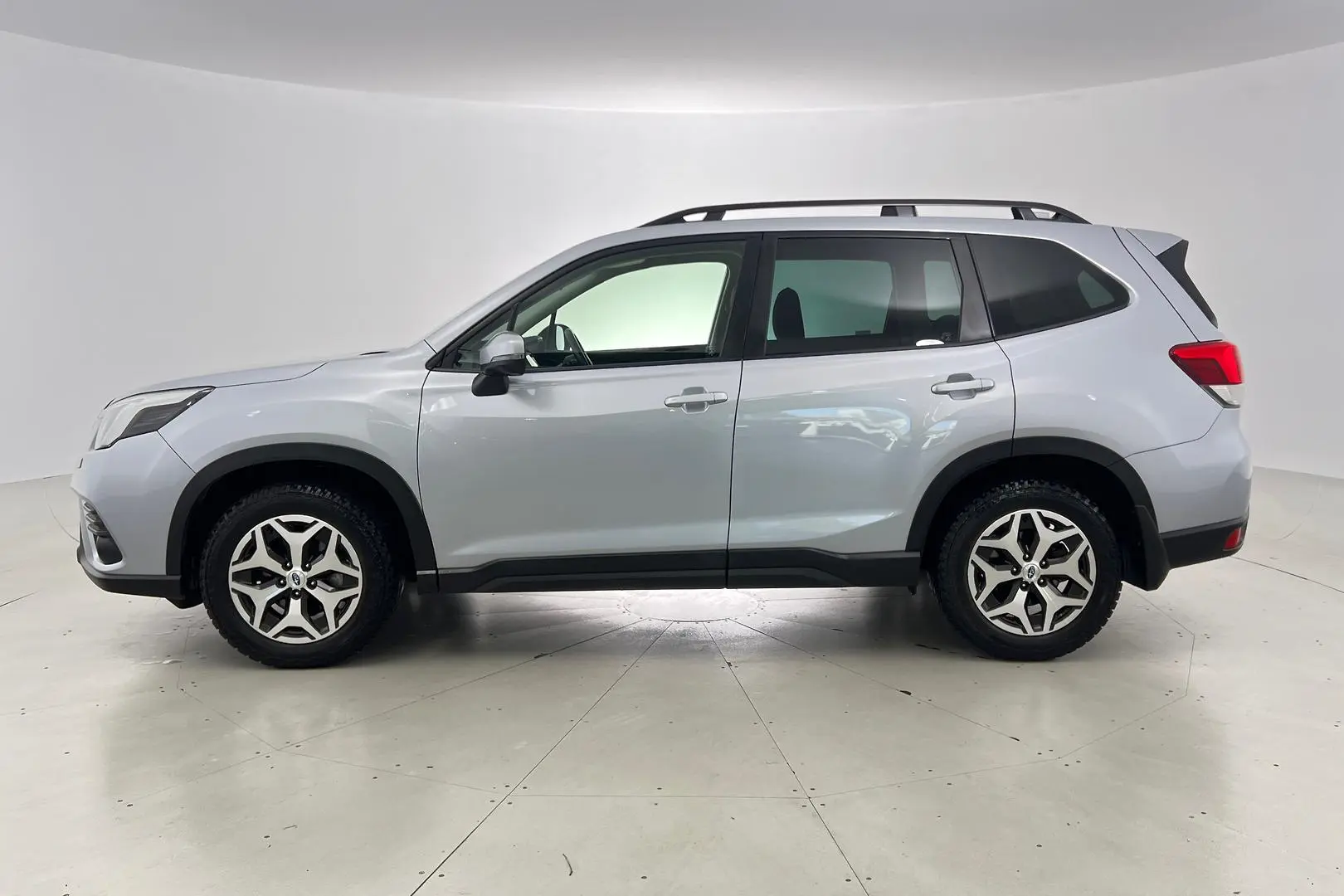 2023 Subaru Forester Gallery Image 8