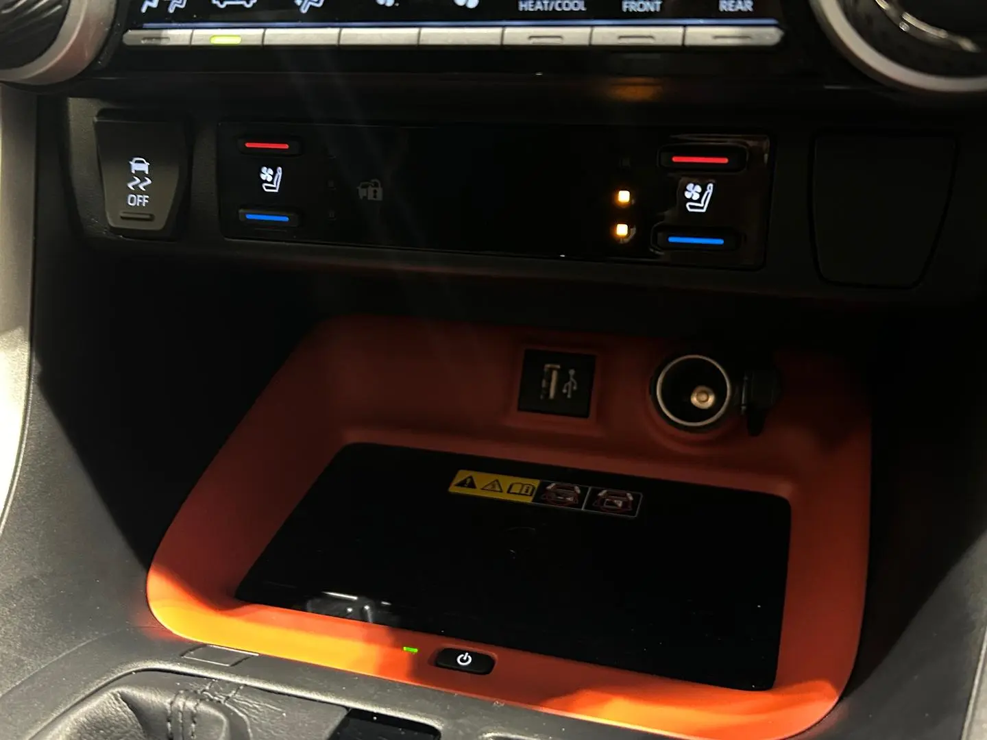 2024 Toyota RAV4 Gallery Image 20