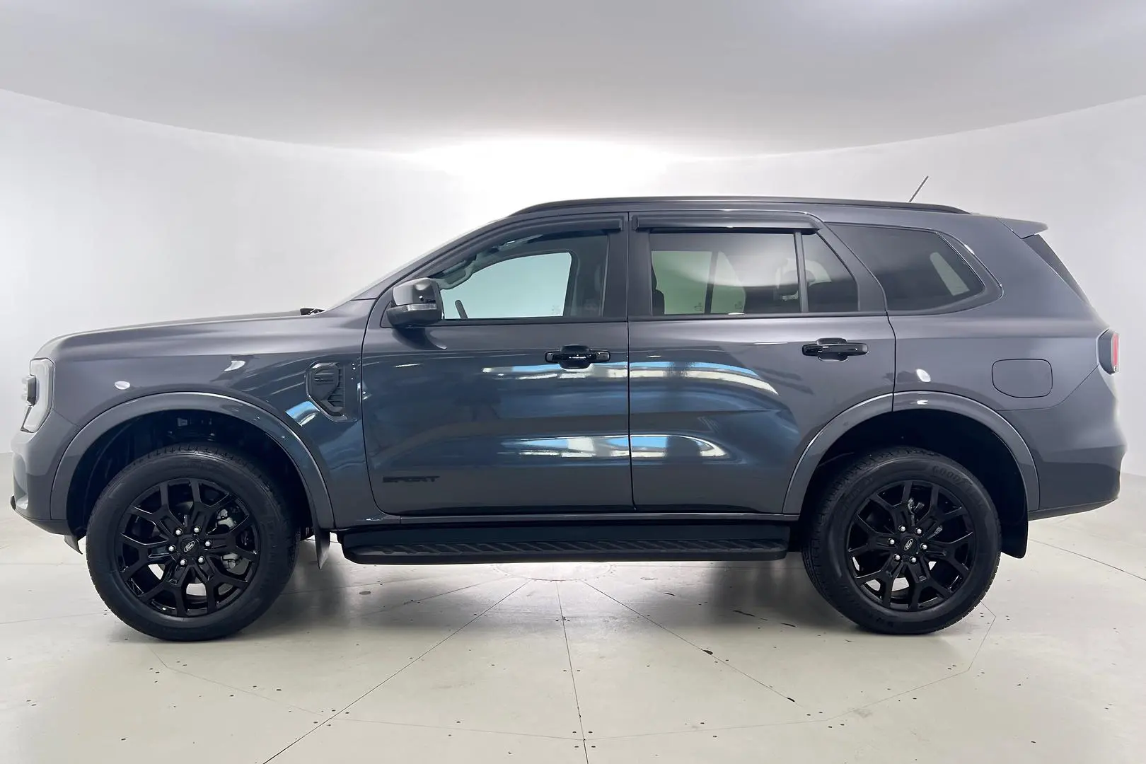 2023 Ford Everest Gallery Image 7