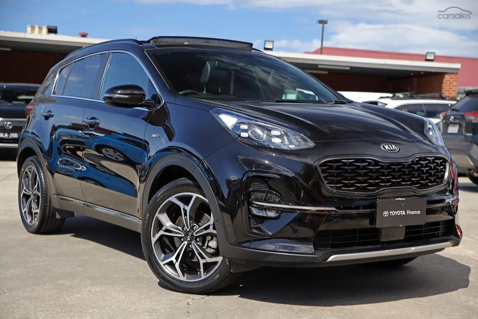 2020 Kia Sportage Image 1