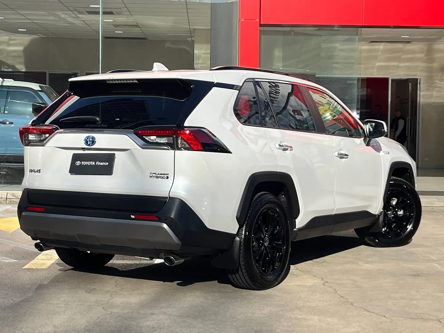 2024 Toyota RAV4 Gallery Image 4