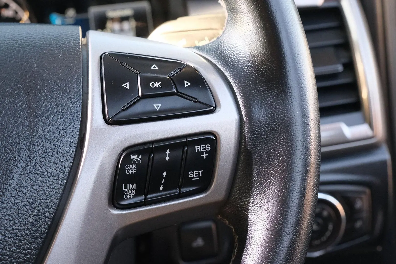 2020 Ford Ranger Gallery Image 16