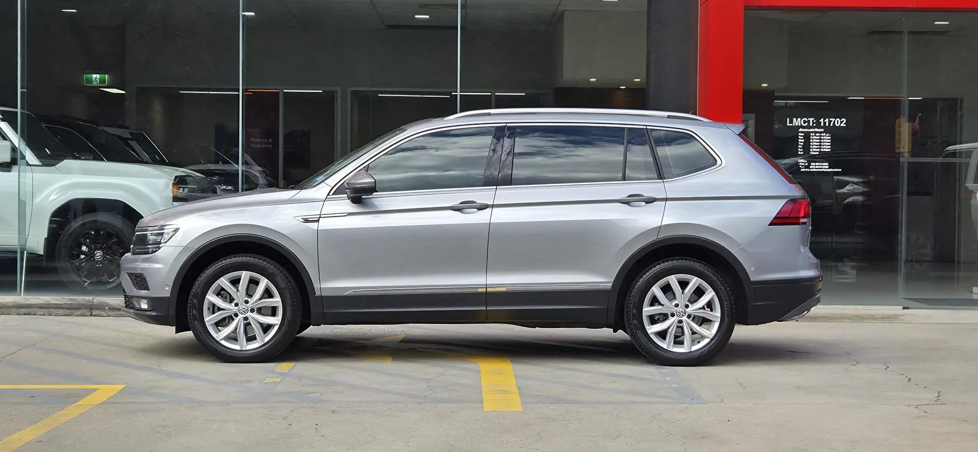 2020 Volkswagen Tiguan Gallery Image 6
