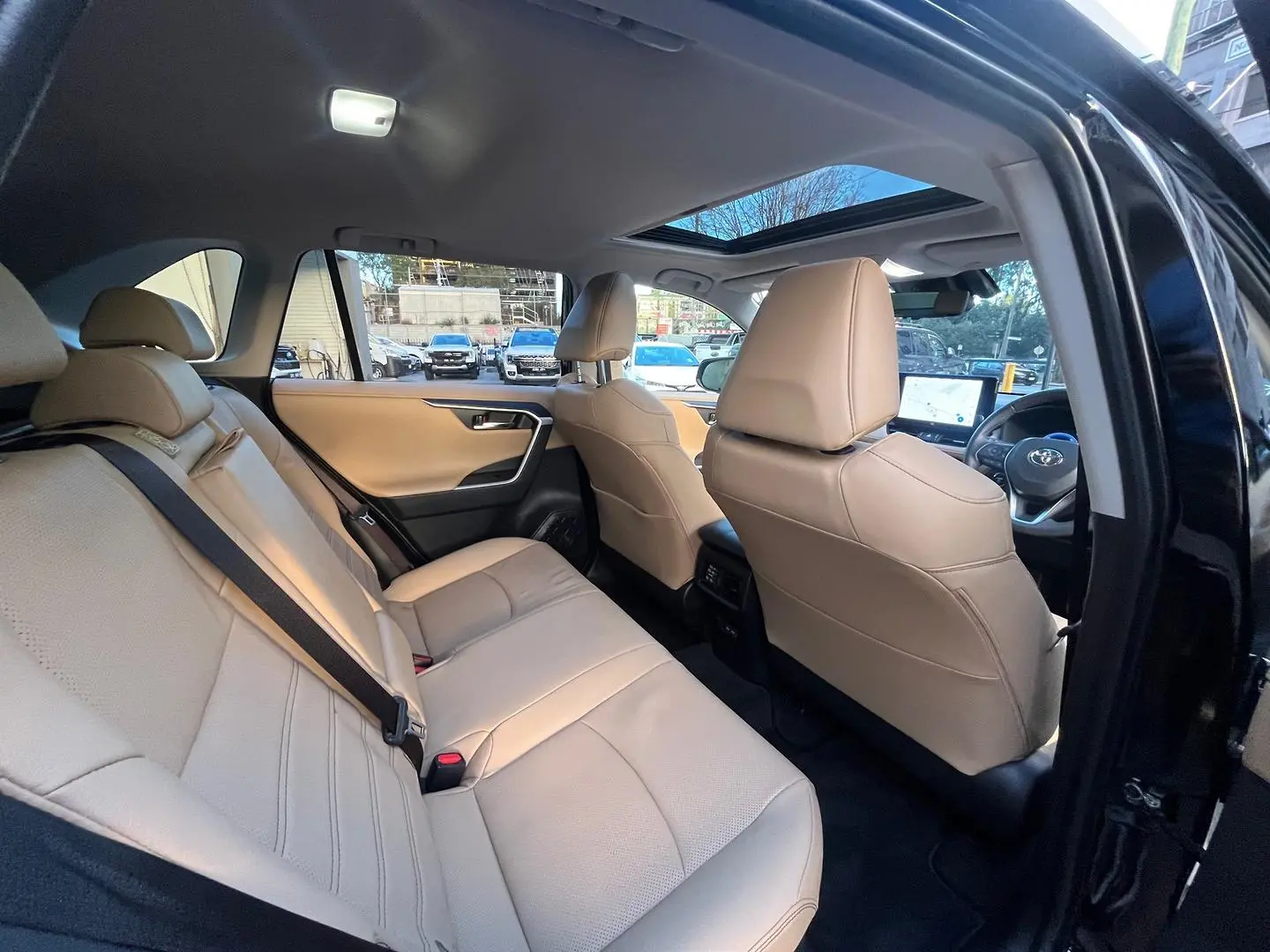 2024 Toyota RAV4 Gallery Image 28