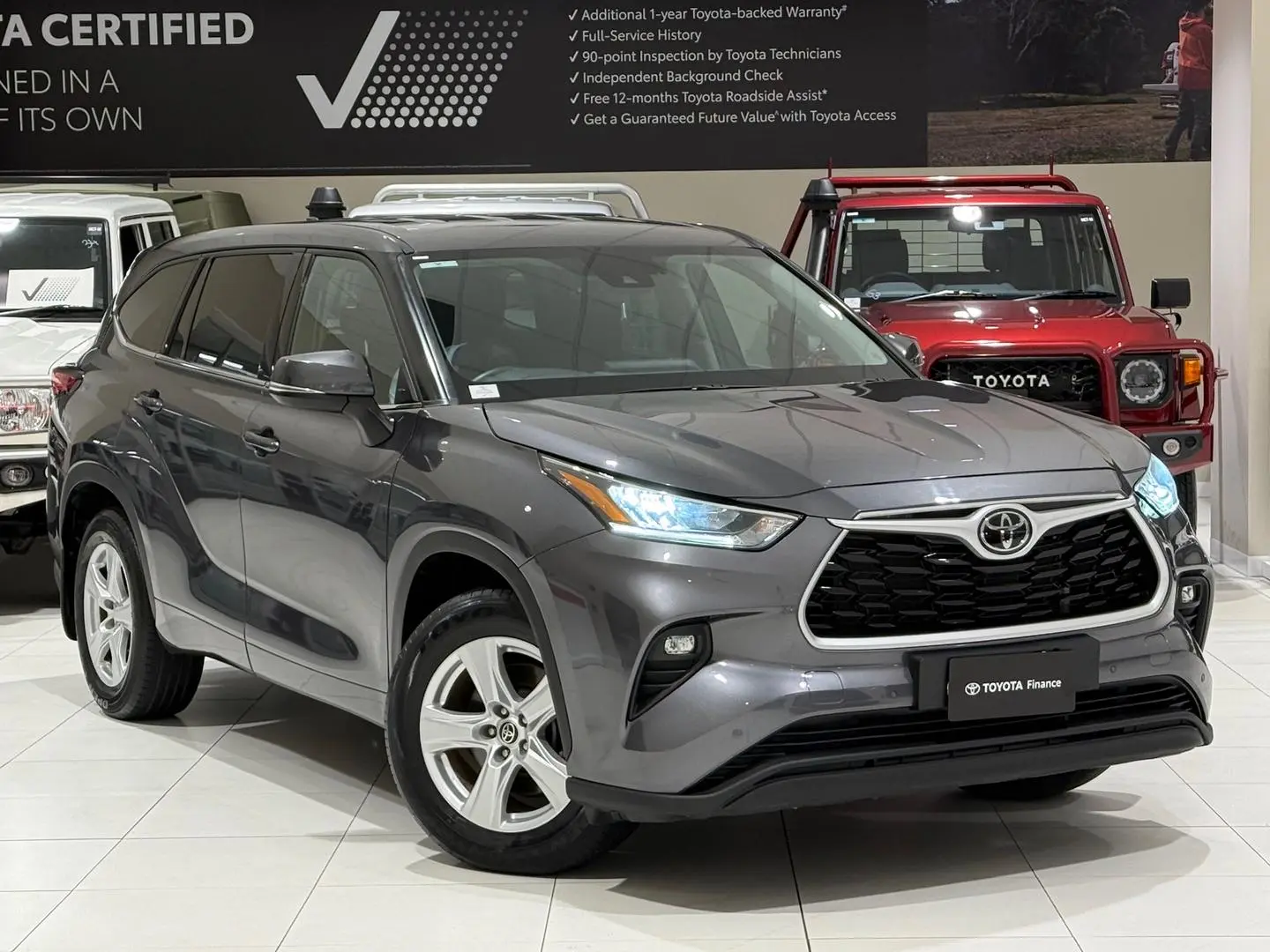 2022 Toyota Kluger Gallery Image 1