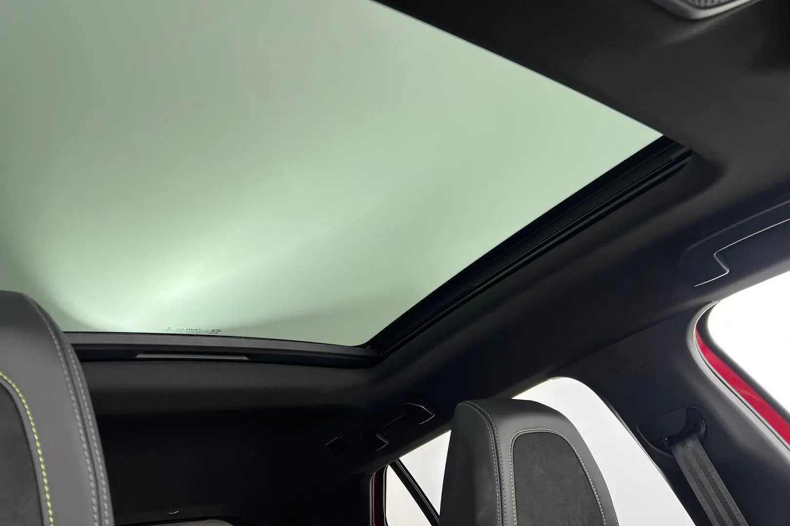 2023 Peugeot 2008 Gallery Image 13