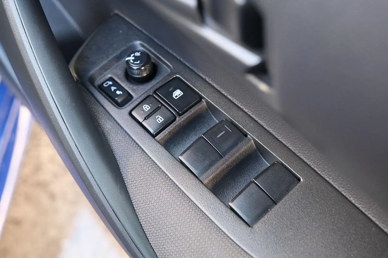 2023 Toyota Corolla Gallery Image 12