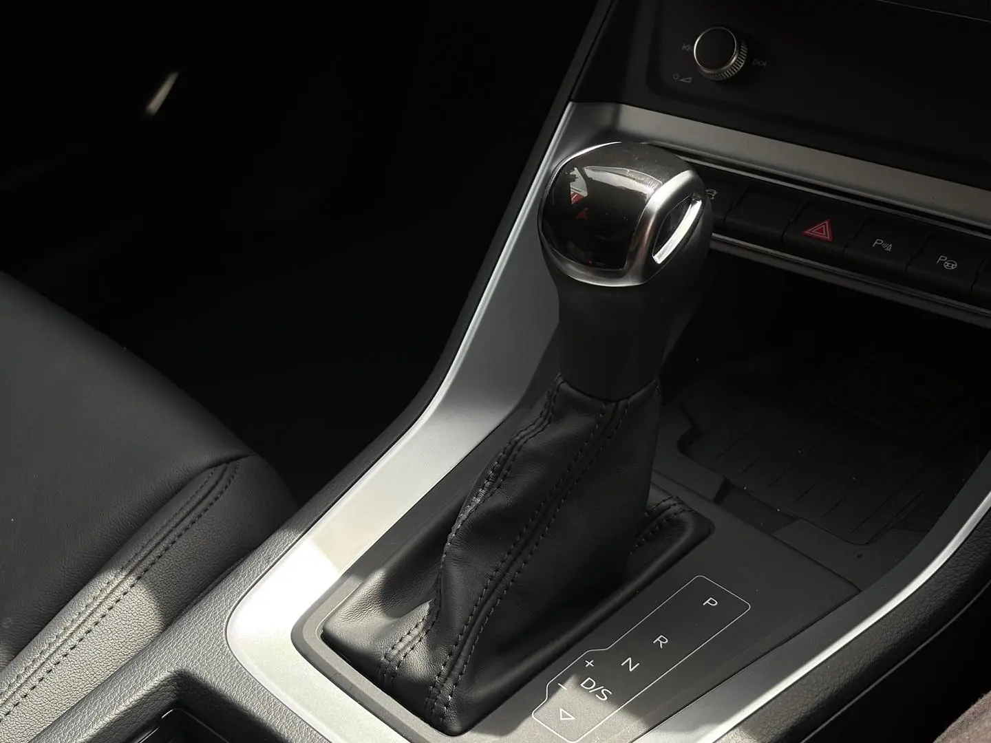 2020 Audi Q3 Gallery Image 24