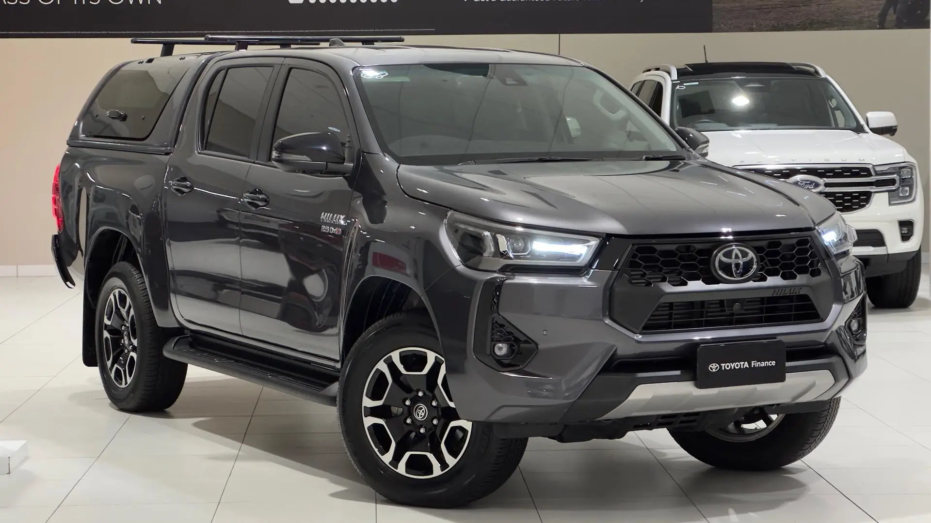 2024 Toyota Hilux Gallery Image 1