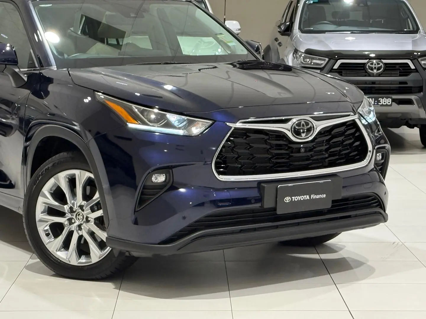 2024 Toyota Kluger Gallery Image 3