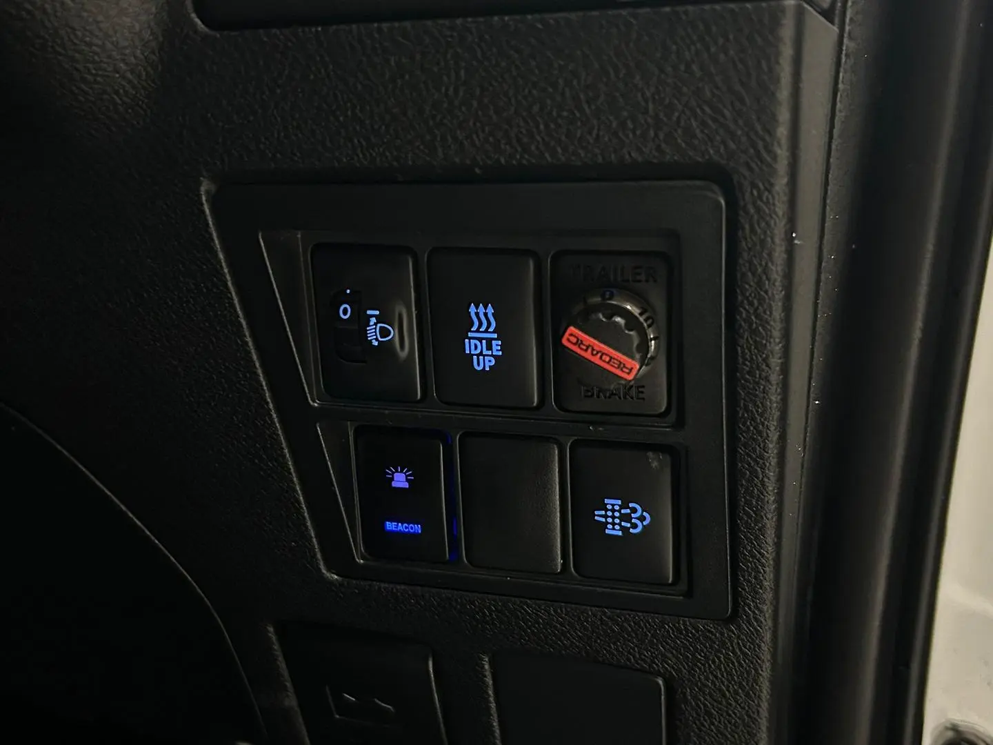 2023 Toyota Hilux Gallery Image 25