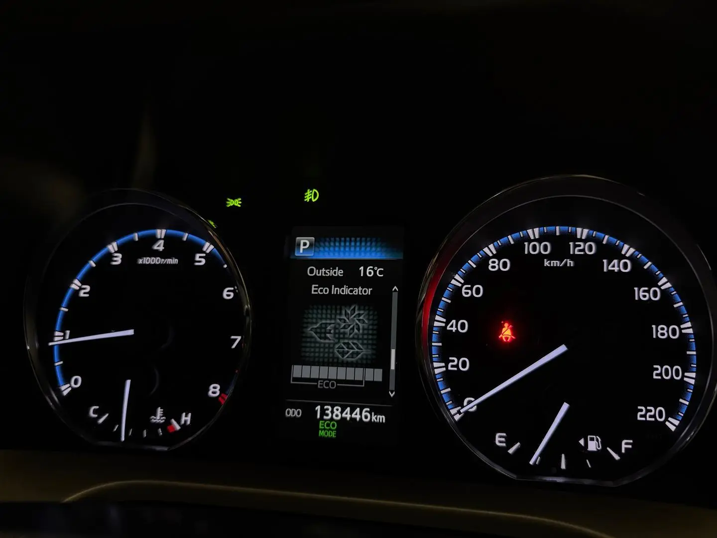 2016 Toyota RAV4 Gallery Image 24