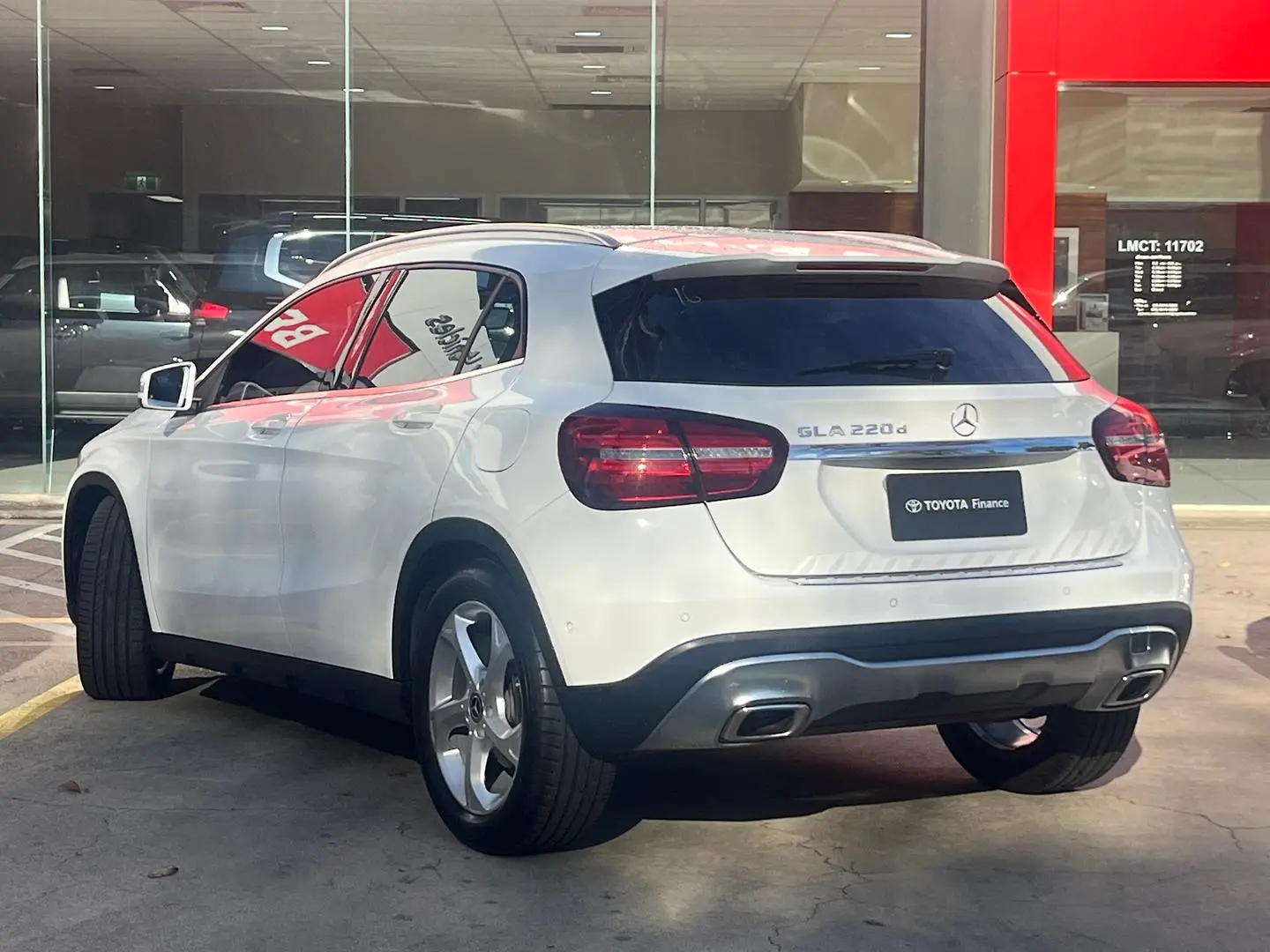2018 Mercedes-Benz GLA-Class Gallery Image 6