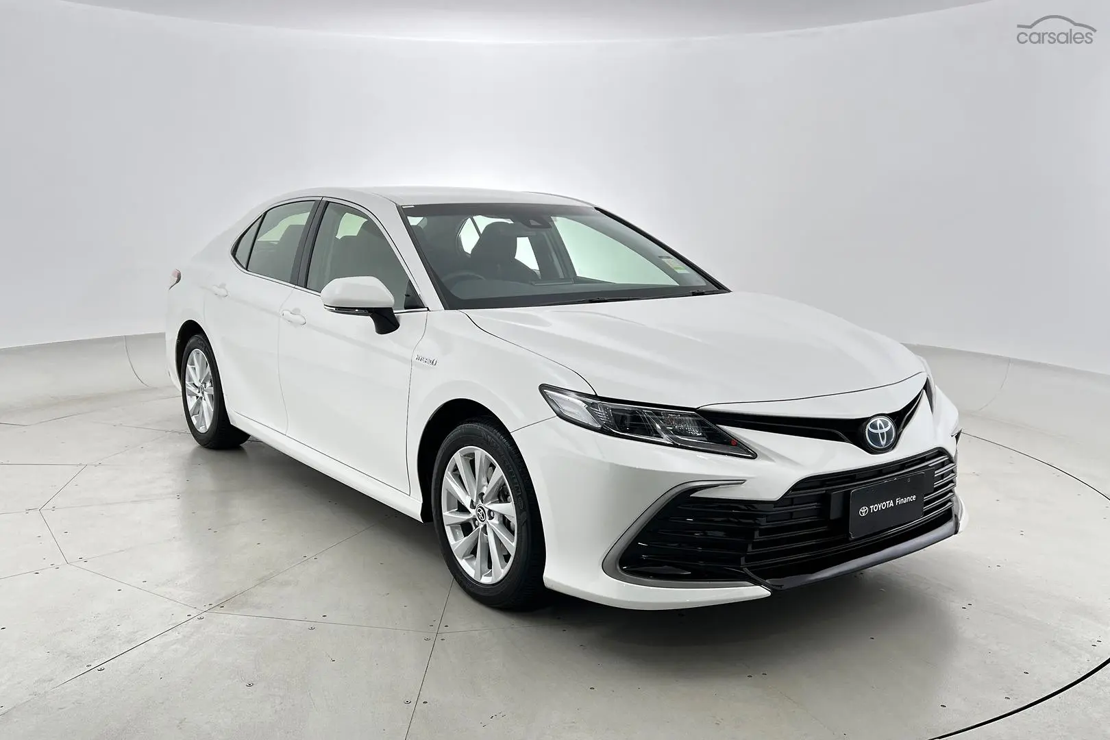 2023 Toyota Camry Image 1