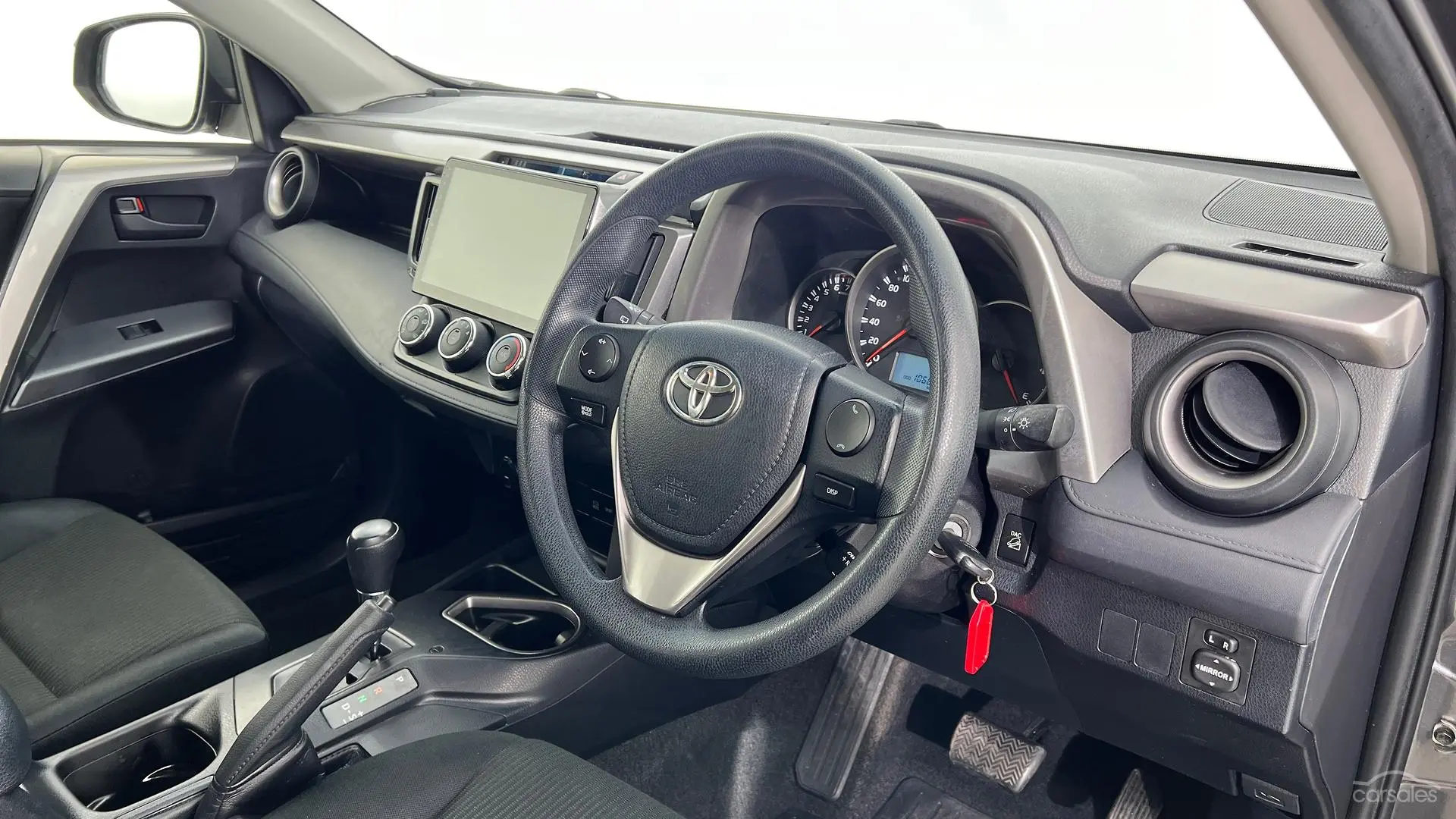 2017 Toyota RAV4 Image 11