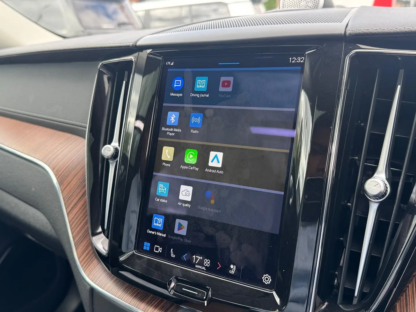 2022 Volvo XC60 Gallery Image 21
