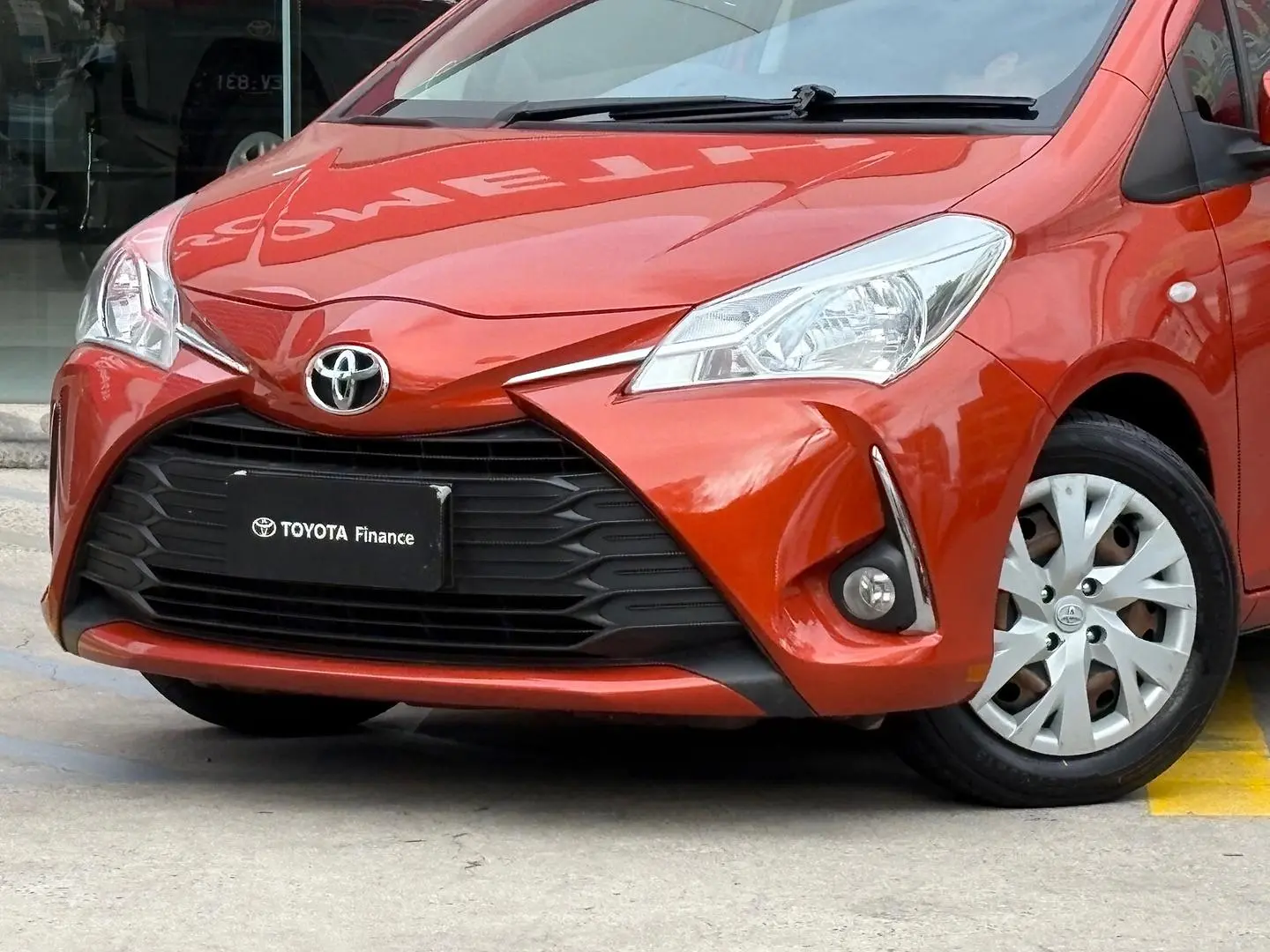2018 Toyota Yaris Gallery Image 6