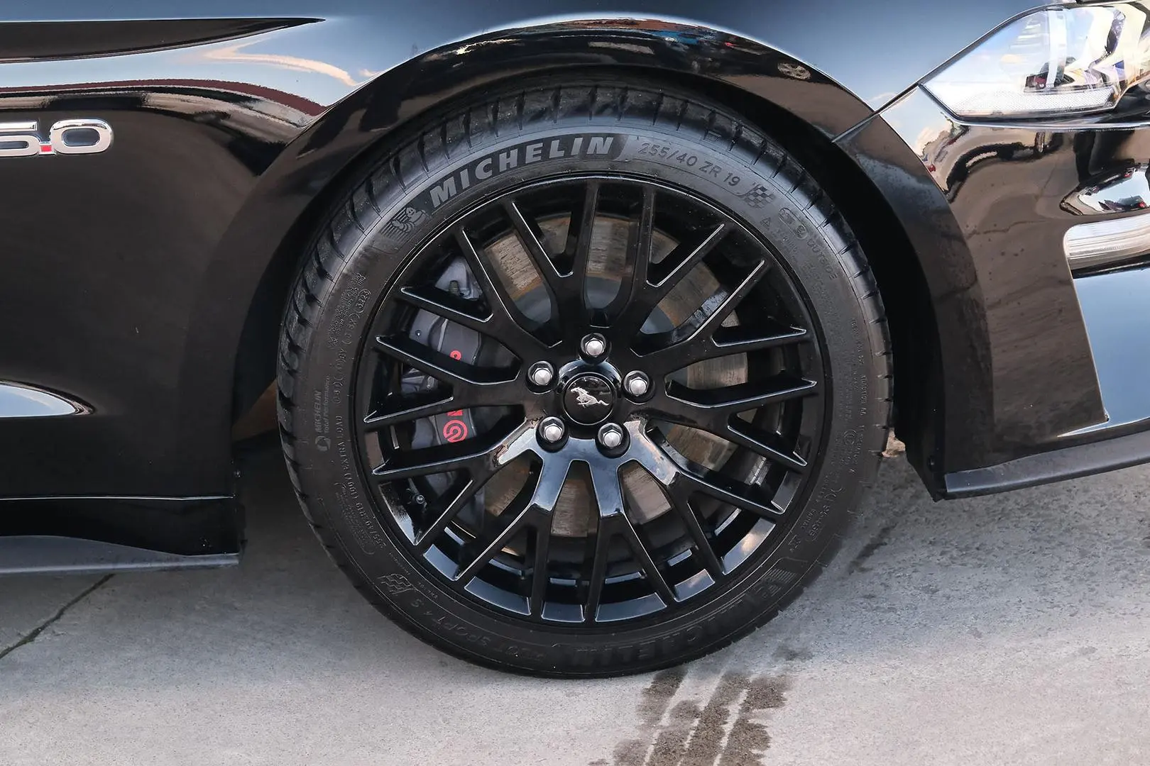 2018 Ford Mustang Gallery Image 6