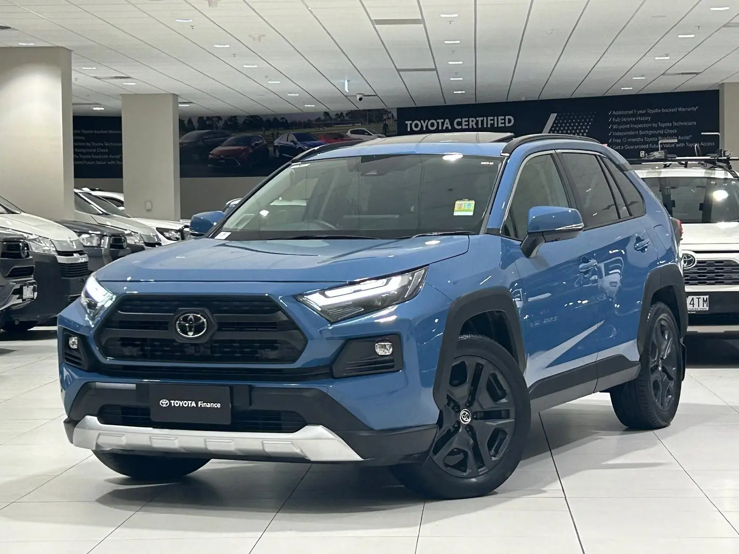 2024 Toyota RAV4 Gallery Image 4