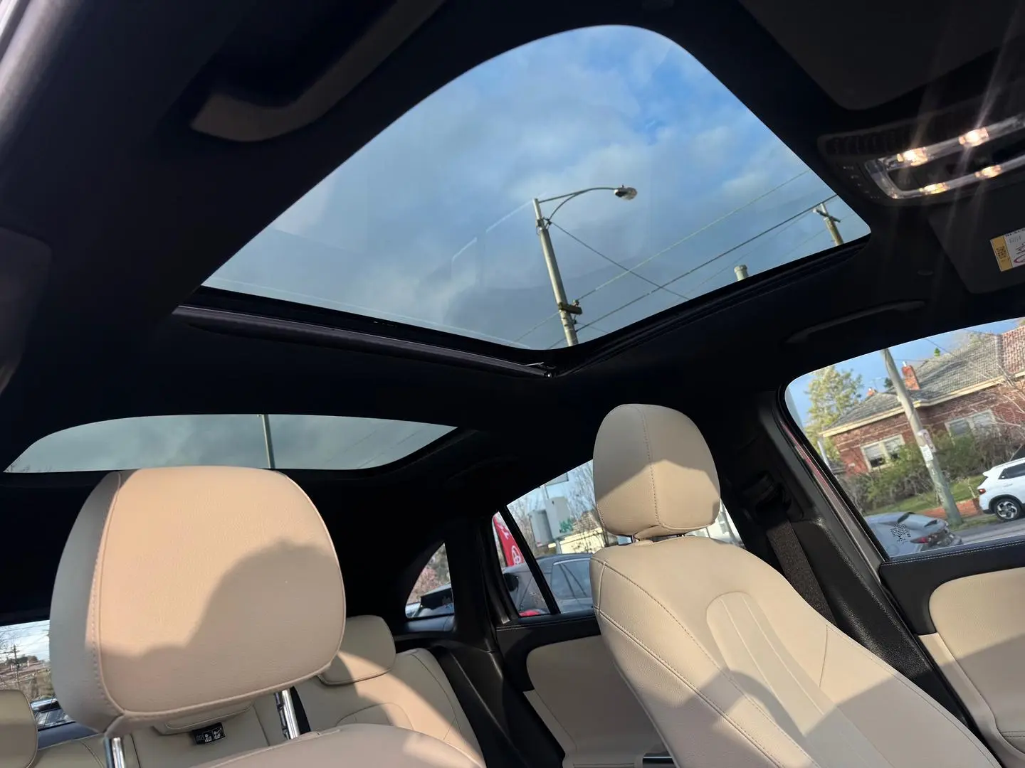 2021 Mercedes-Benz GLA-Class Gallery Image 14