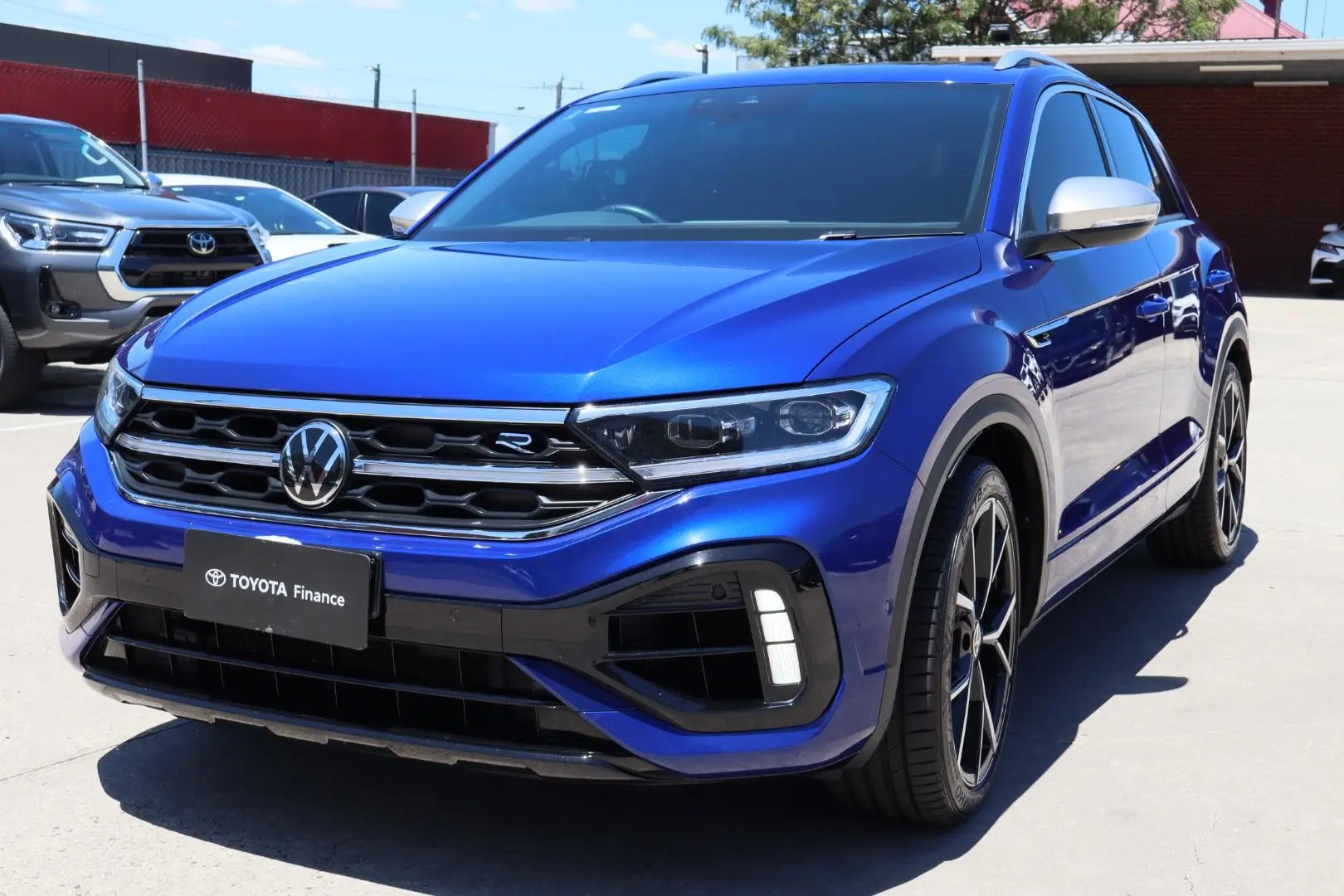 2022 Volkswagen T-Roc Gallery Image 3