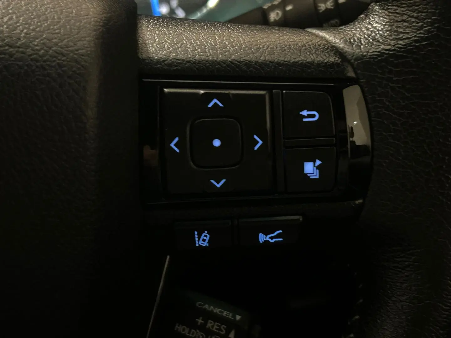 2023 Toyota Hilux Gallery Image 22
