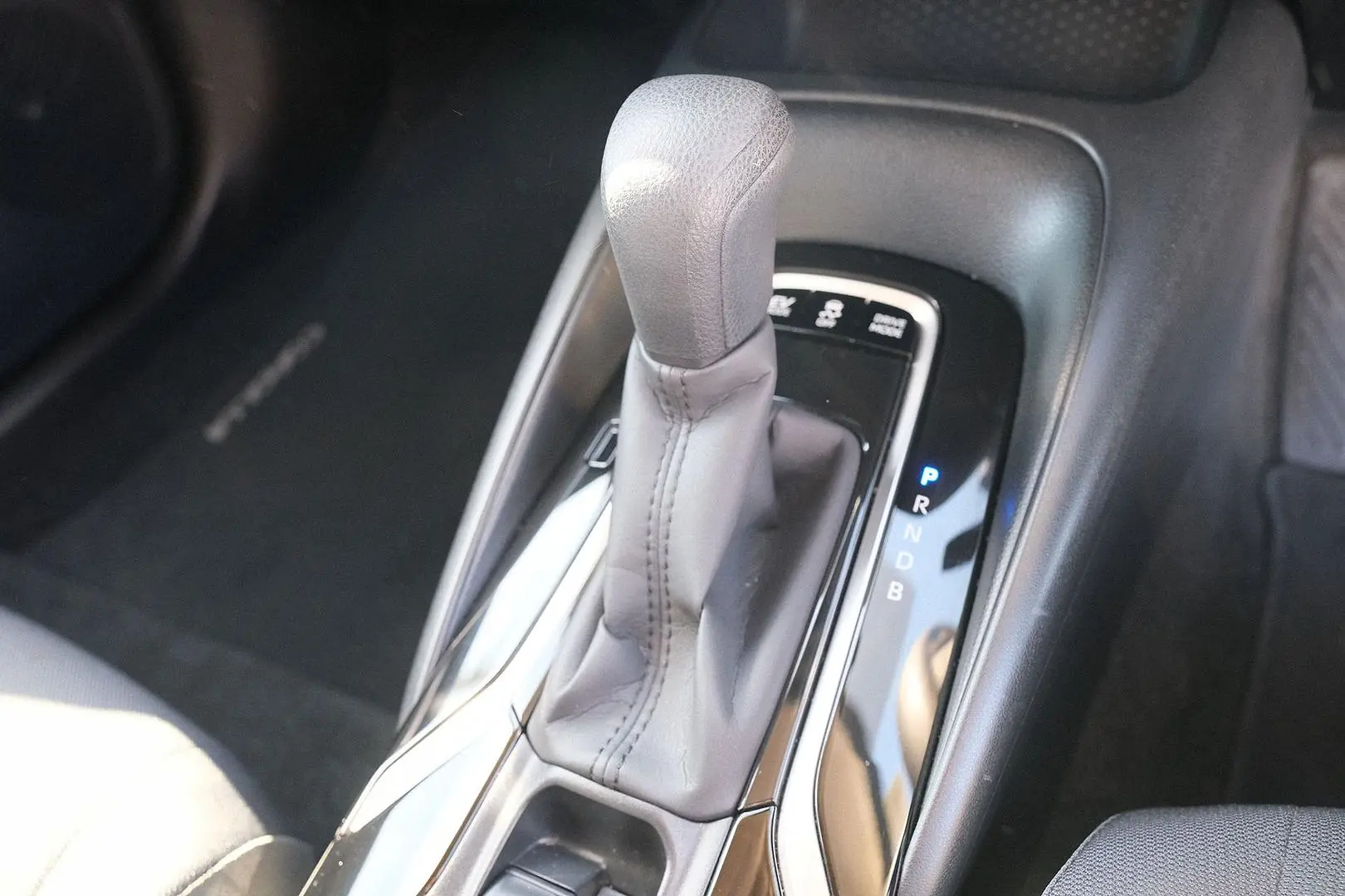2021 Toyota Corolla Gallery Image 16