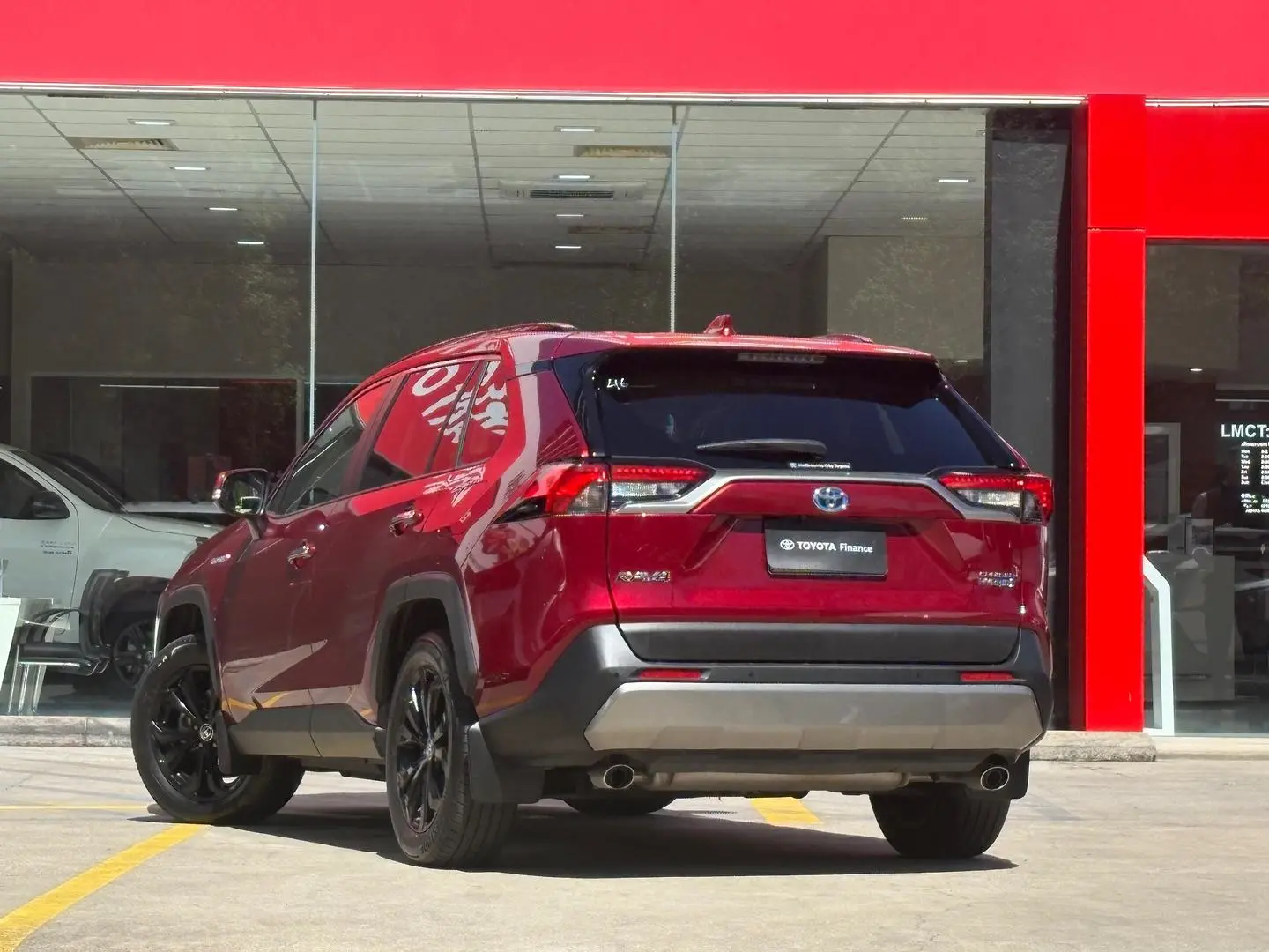 2023 Toyota RAV4 Gallery Image 11