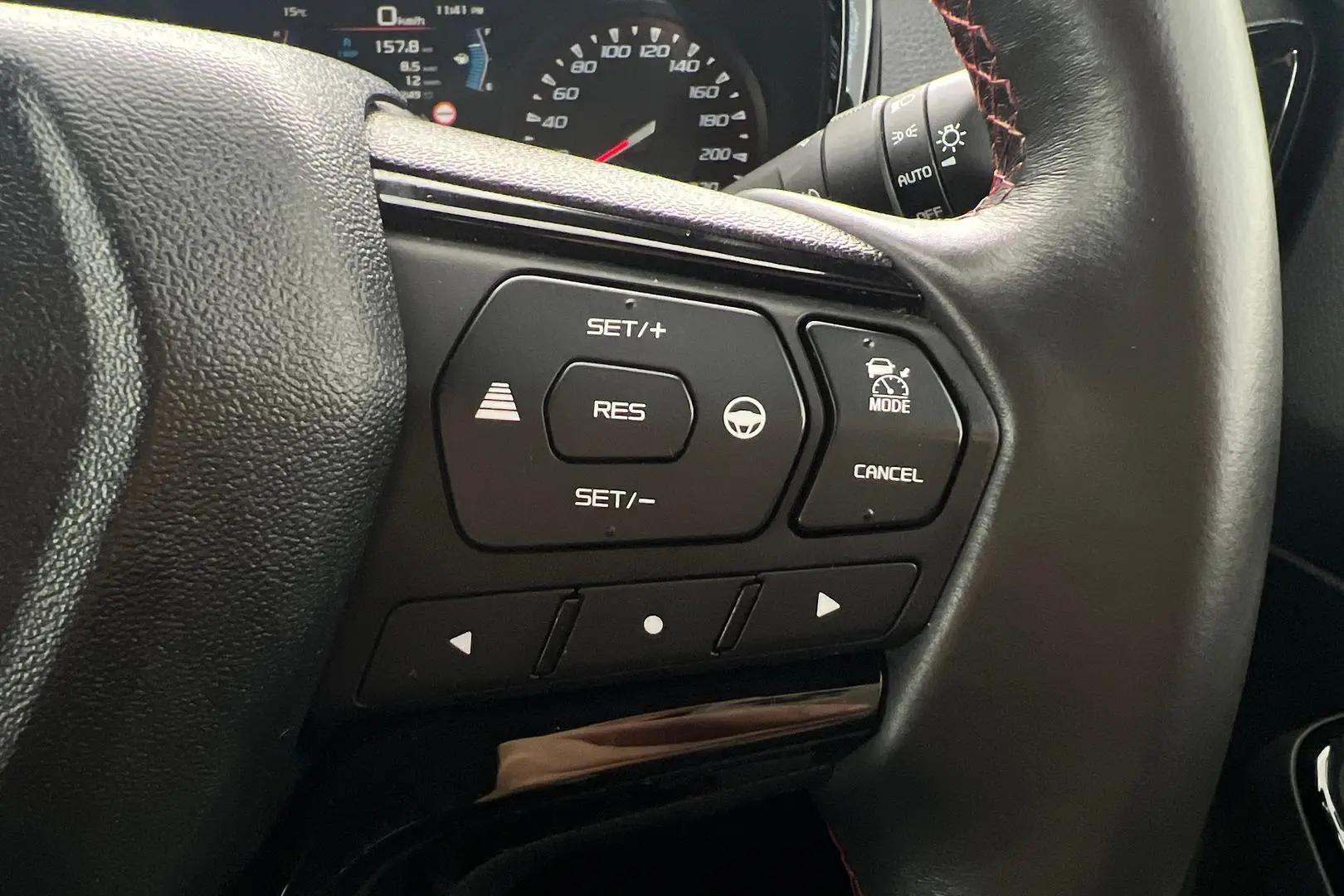 2023 Isuzu D-MAX Gallery Image 17