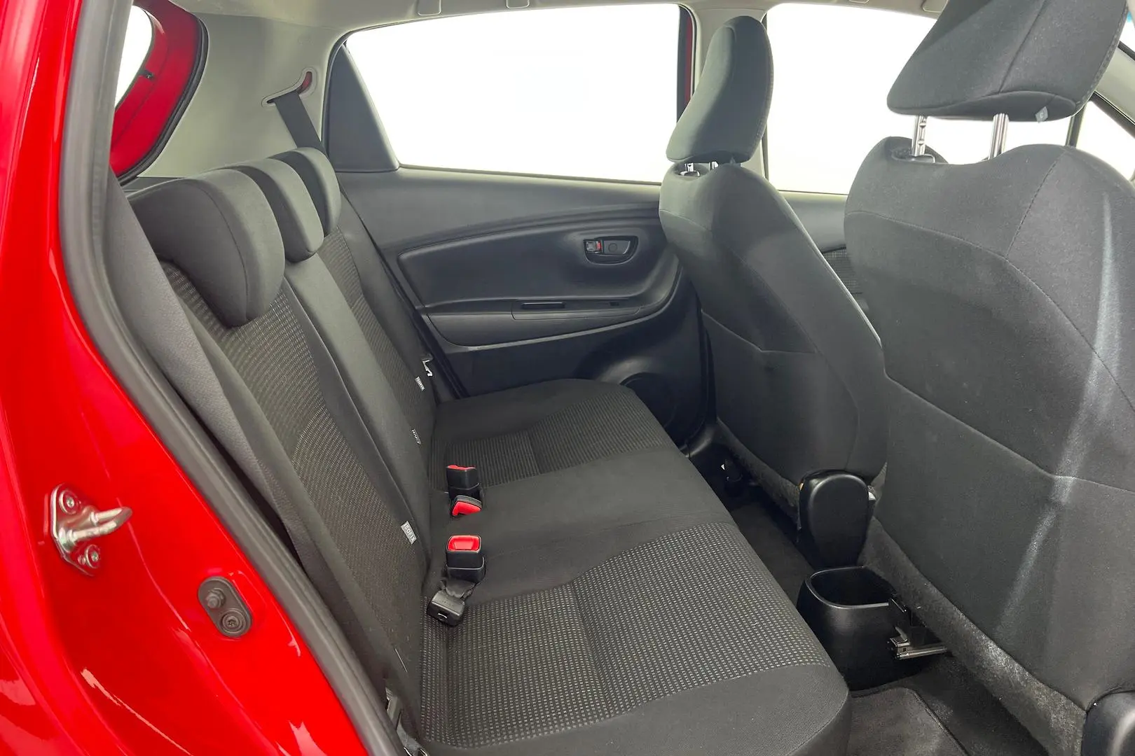 2019 Toyota Yaris Gallery Image 19