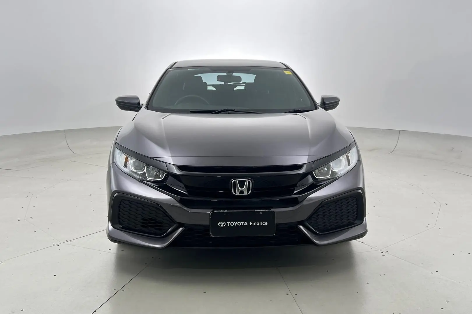 2017 Honda Civic Gallery Image 9