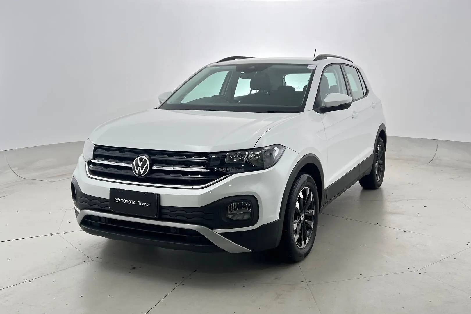 2022 Volkswagen T-Cross Gallery Image 2