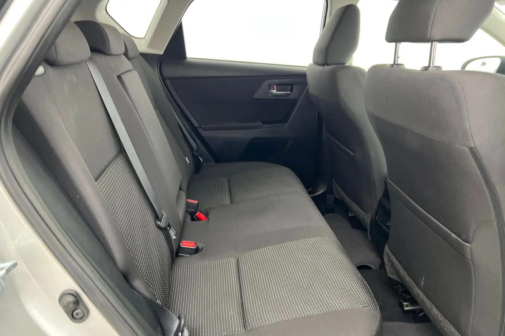 2016 Toyota Corolla Gallery Image 11