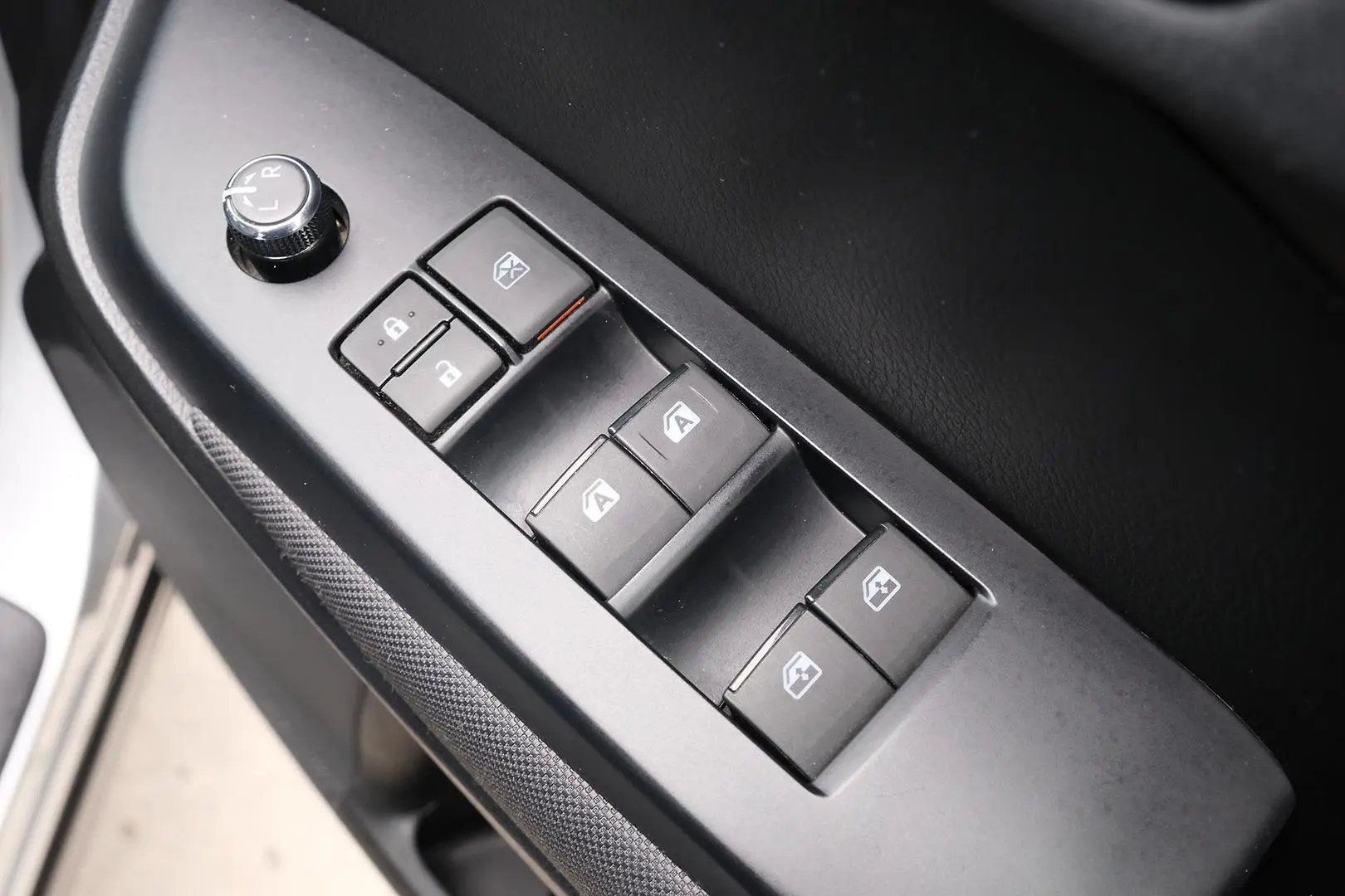 2020 Toyota Kluger Gallery Image 12