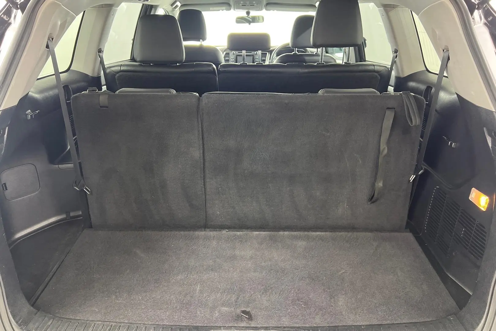 2014 Toyota Kluger Gallery Image 23